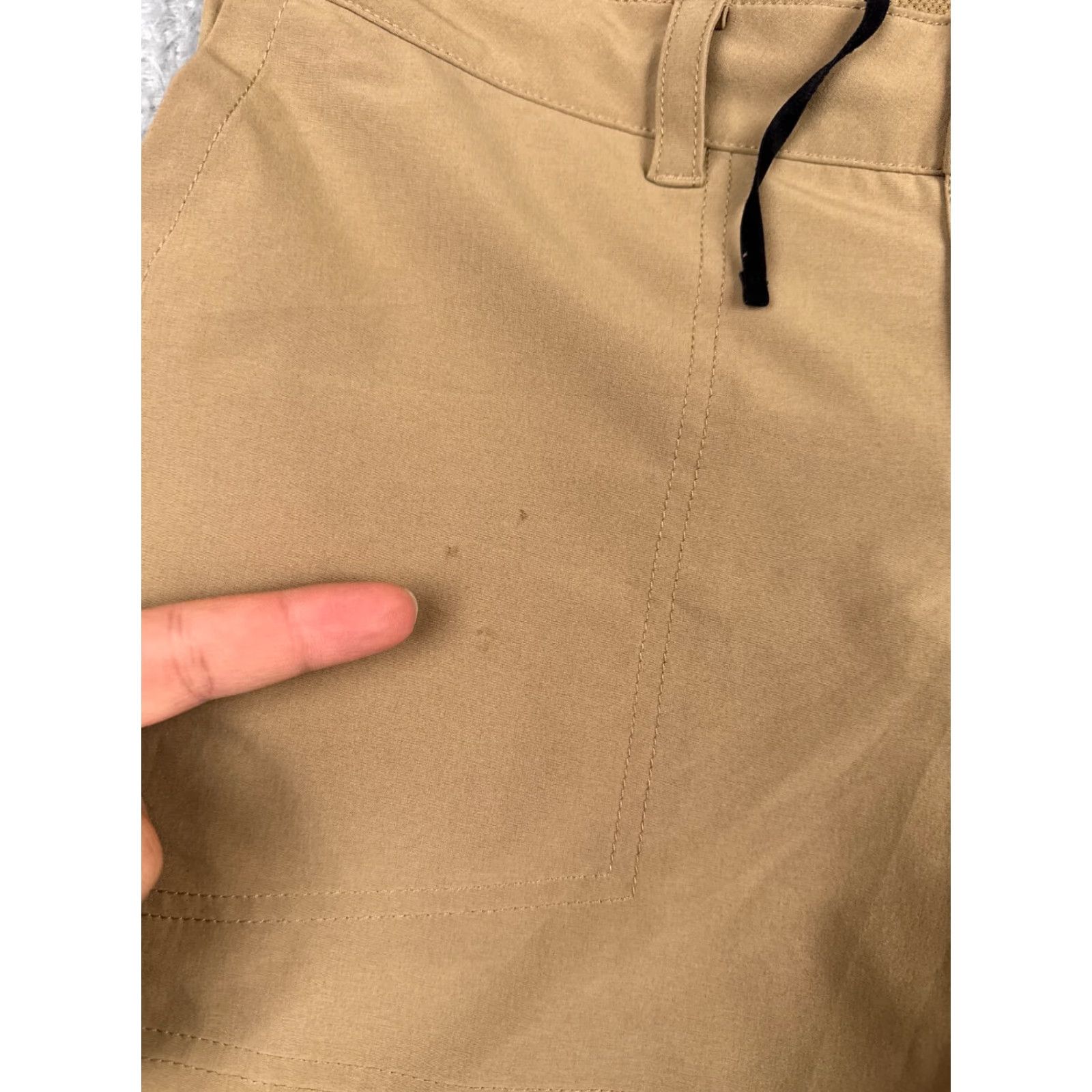 The North Face The North Face Shorts Women 4 Beige Happy Hike Zipper Pockets 31x4 Size 27" / US 4 / IT 40 - 3 Thumbnail