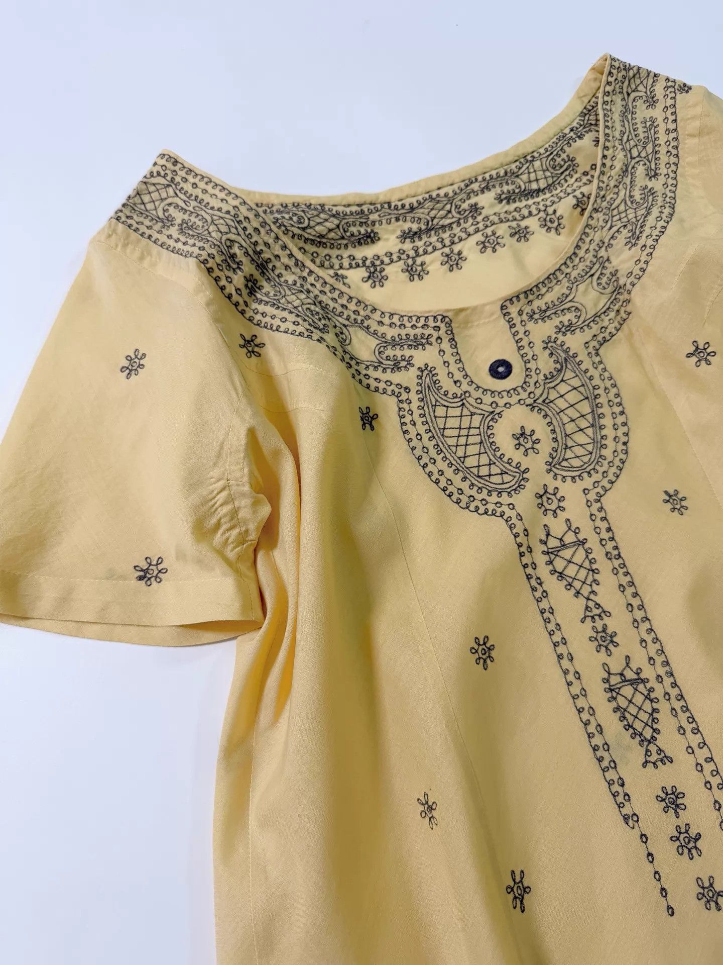 Issey Miyake Issey Miyake Haat Pale Yellow Embroidered SS 2 Size XS / US 0-2 / IT 36-38 - 4 Thumbnail