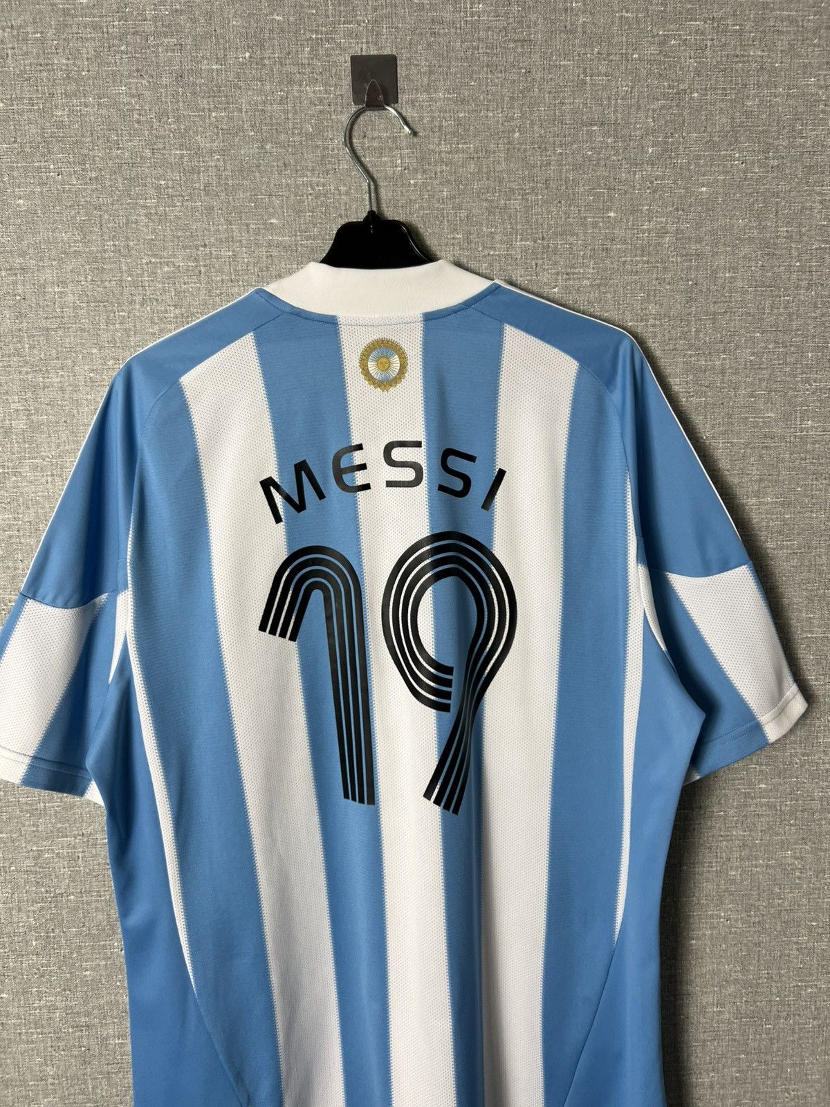 UEFA Vintage Adidas Argentina Messi #19 Home Jersey Blockcore Size US L / EU 52-54 / 3 - 13 Thumbnail