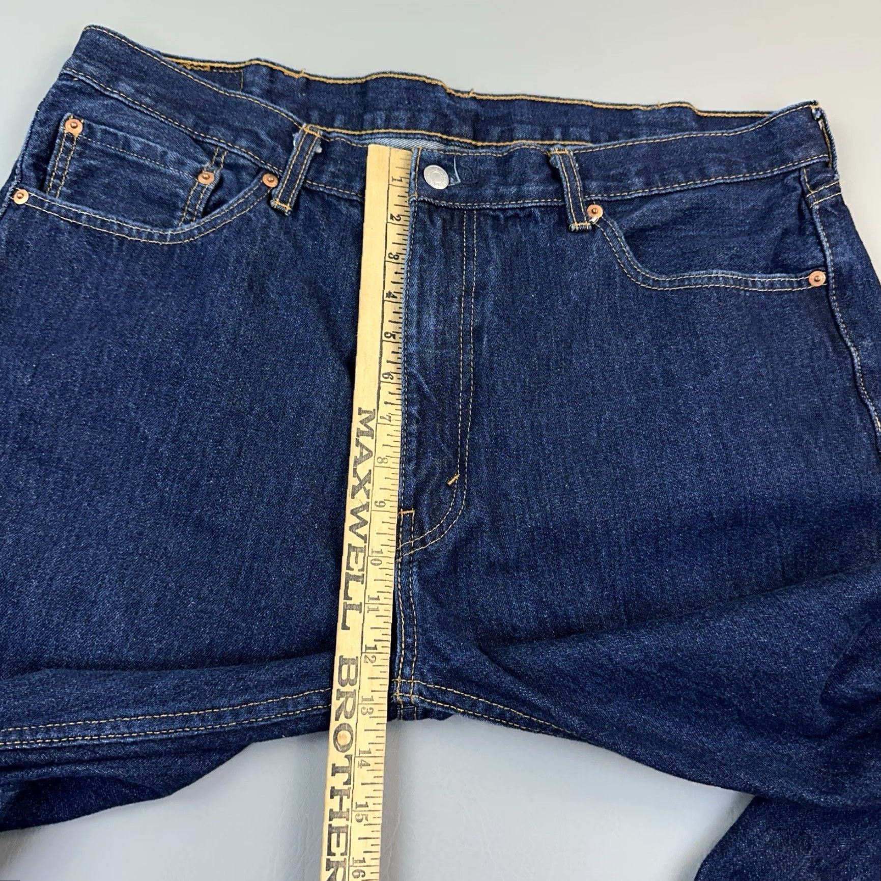 Levi's Levis 505 Jeans Mens 40x30 Blue Dark Wash Denim Regular Fit Straight Leg Jeans Size US 40 / EU 56 - 5 Thumbnail