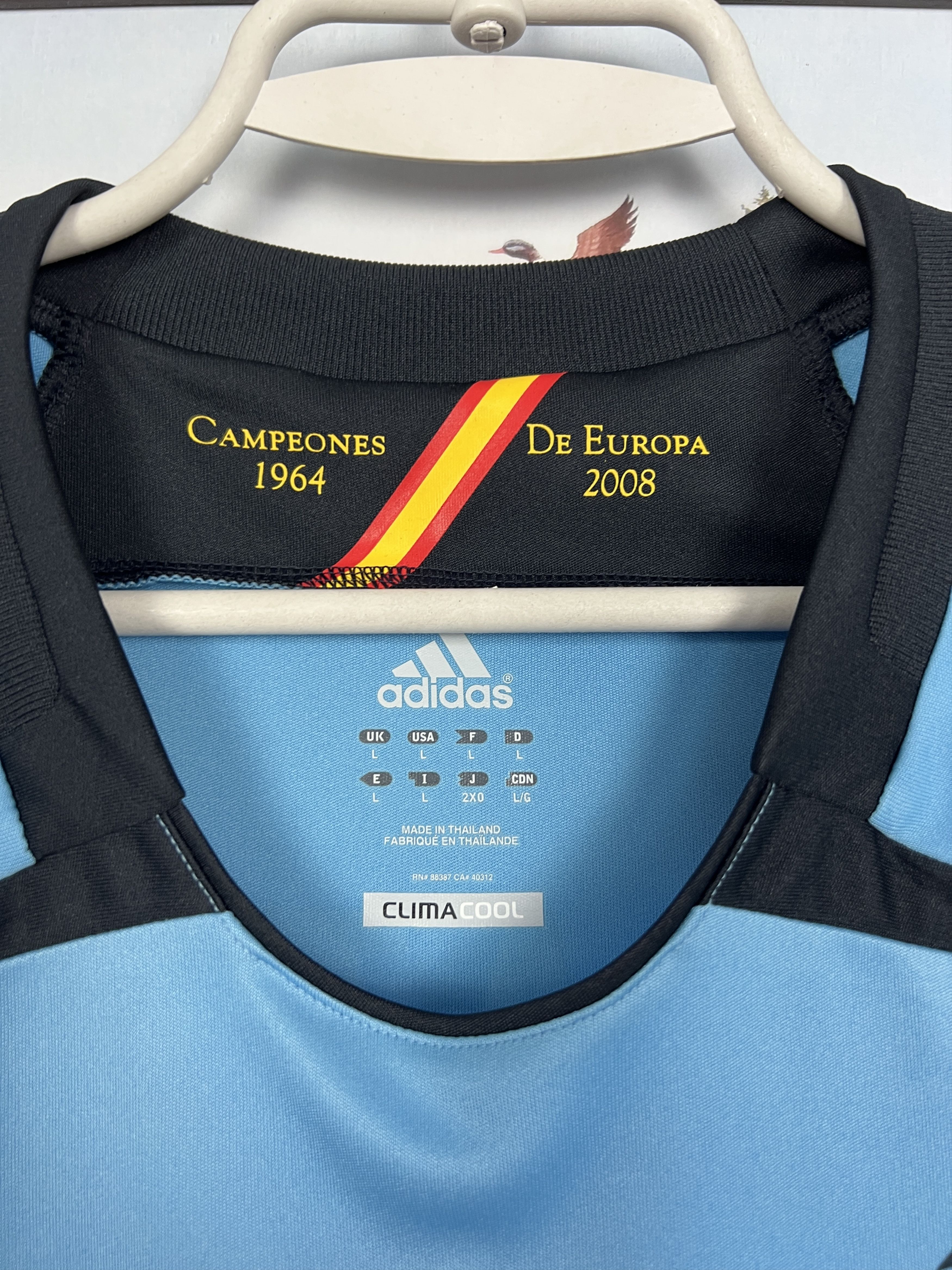 Adidas Spain football shirt 2012 Soccer Mata Jersey Mens Tee Hype Size US L / EU 52-54 / 3 - 10 Thumbnail