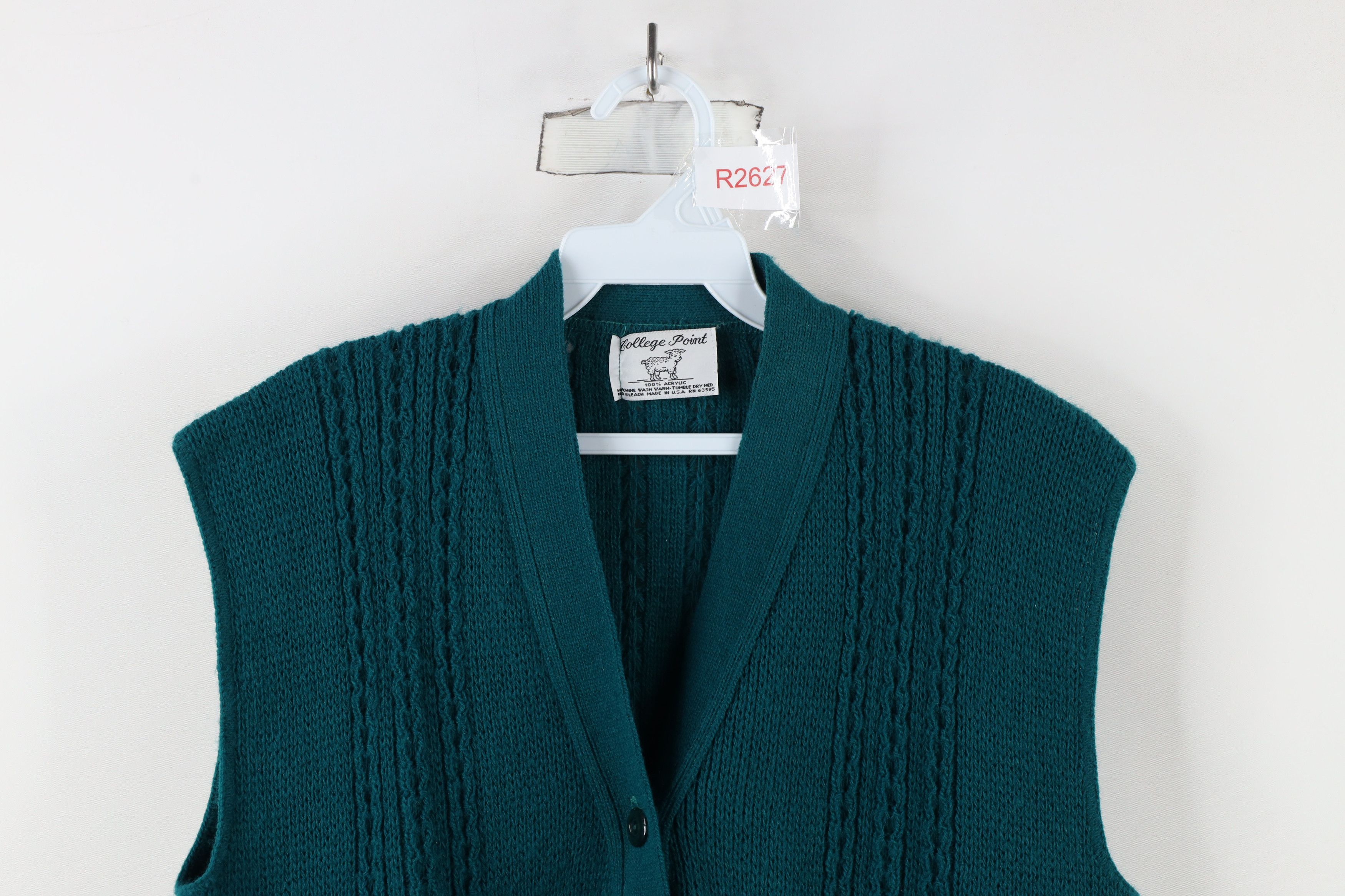 Vintage Vintage 70s Streetwear Cable Knit Cardigan Sweater Vest USA Size L / US 10 / IT 46 - 2 Thumbnail
