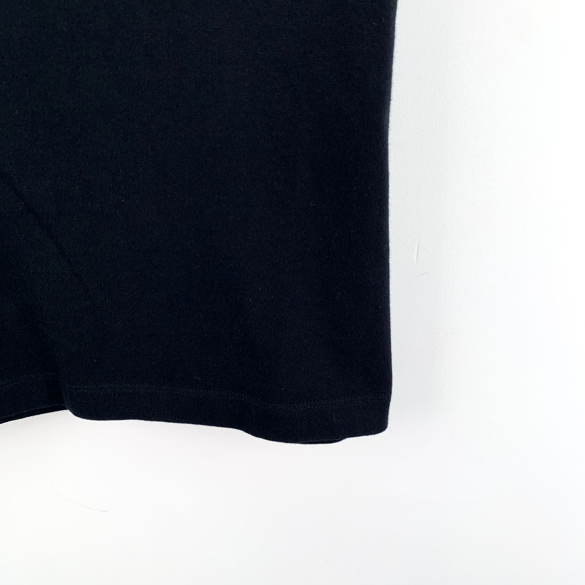 Louis Vuitton LOUIS VUITTON Black Cotton T-Shirt With Chain Detail & Logo Size XS / US 0-2 / IT 36-38 - 5 Thumbnail
