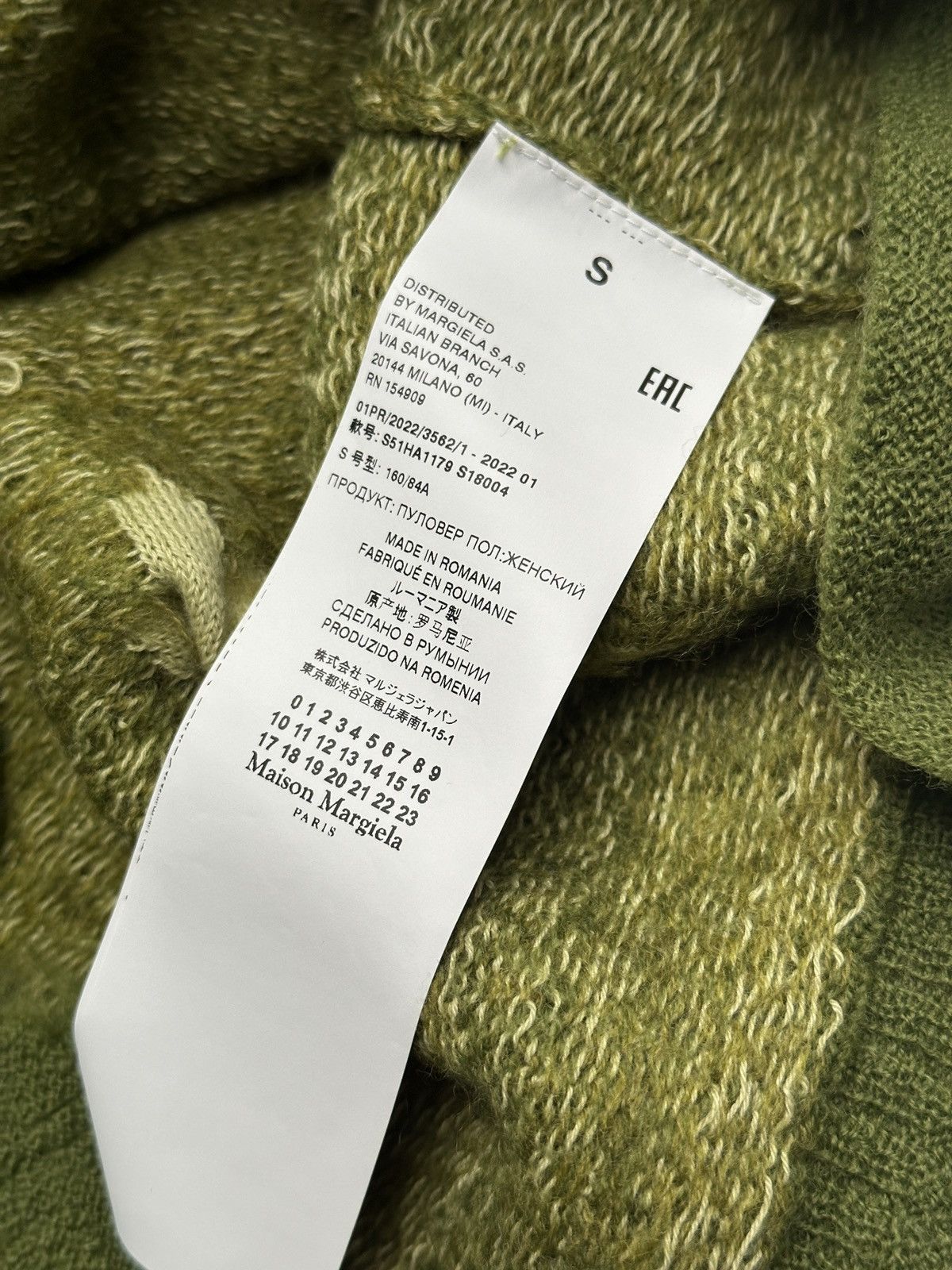 Maison Margiela Maison Margiela distressed efffect knitwear Size S / US 4 / IT 40 - 4 Thumbnail