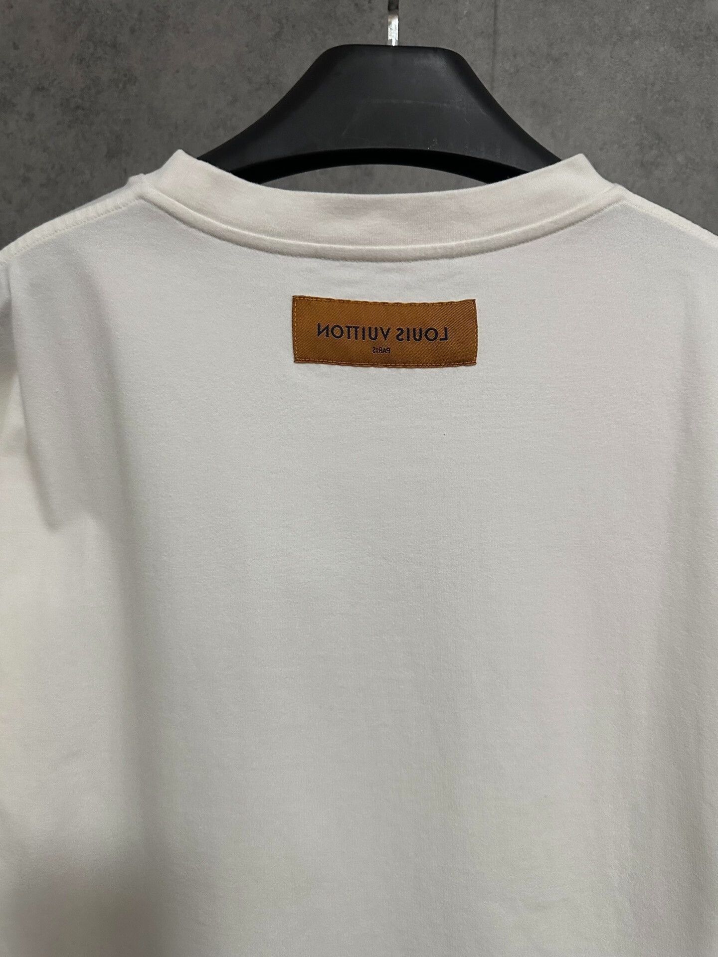 Louis Vuitton Louis Vuitton White Short-Sleeve T-Shirt Size US L / EU 52-54 / 3 - 5 Thumbnail