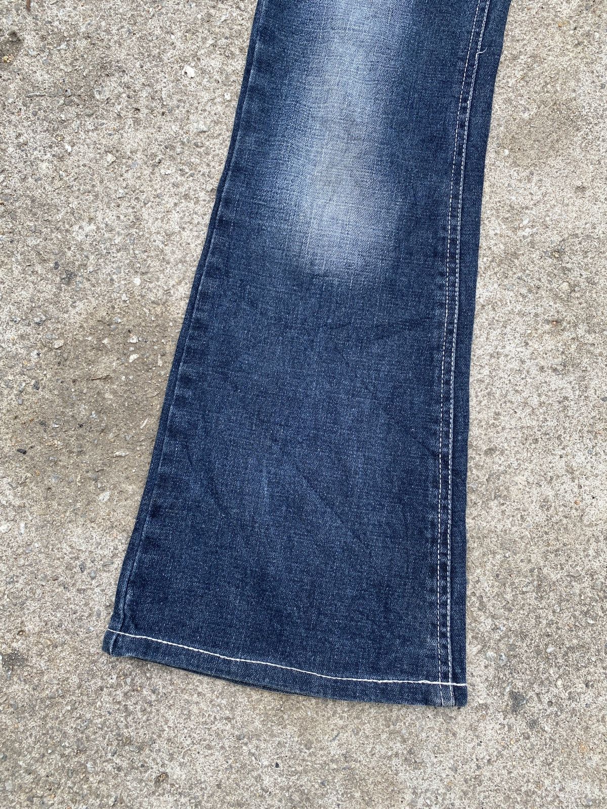 Japanese Brand × Le Grande Bleu (L.G.B.) × Tornado Mart 2000s - Sky Bombers Faded Blue Low Rise Flare Denim Size US 28 / EU 44 - 5 Thumbnail