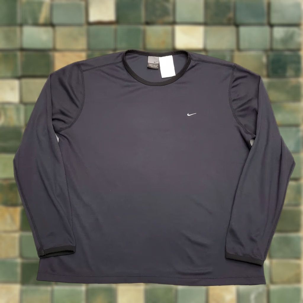 Nike VINTAGE Nike Shirt Womens L Black Dri-FIT Athletic Embroidered Size L / US 10 / IT 46 - 1 Thumbnail