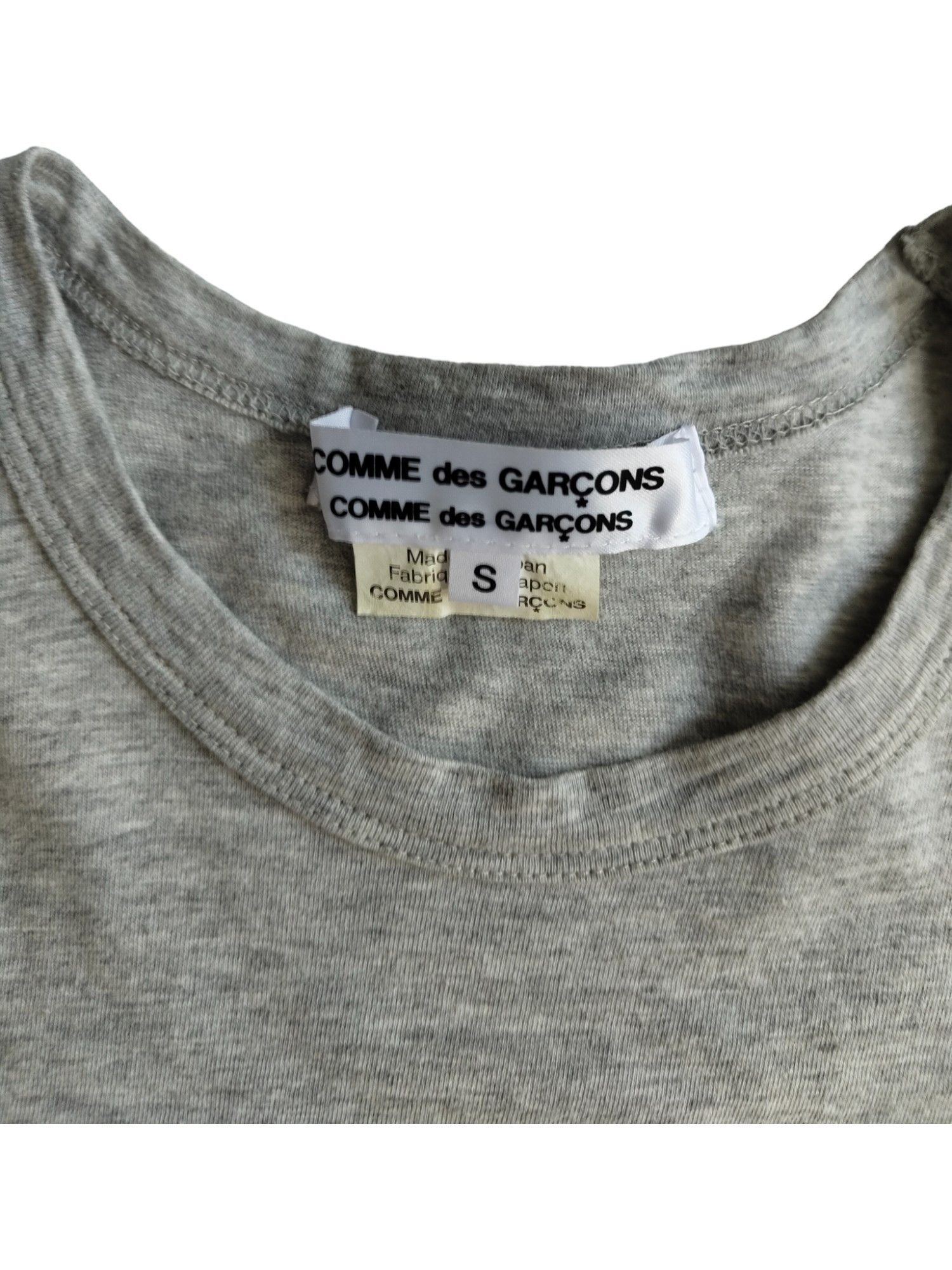 Comme des Garcons Grey Short Sleeve T-Shirt With Waistline Details Size S / US 4 / IT 40 - 3 Thumbnail