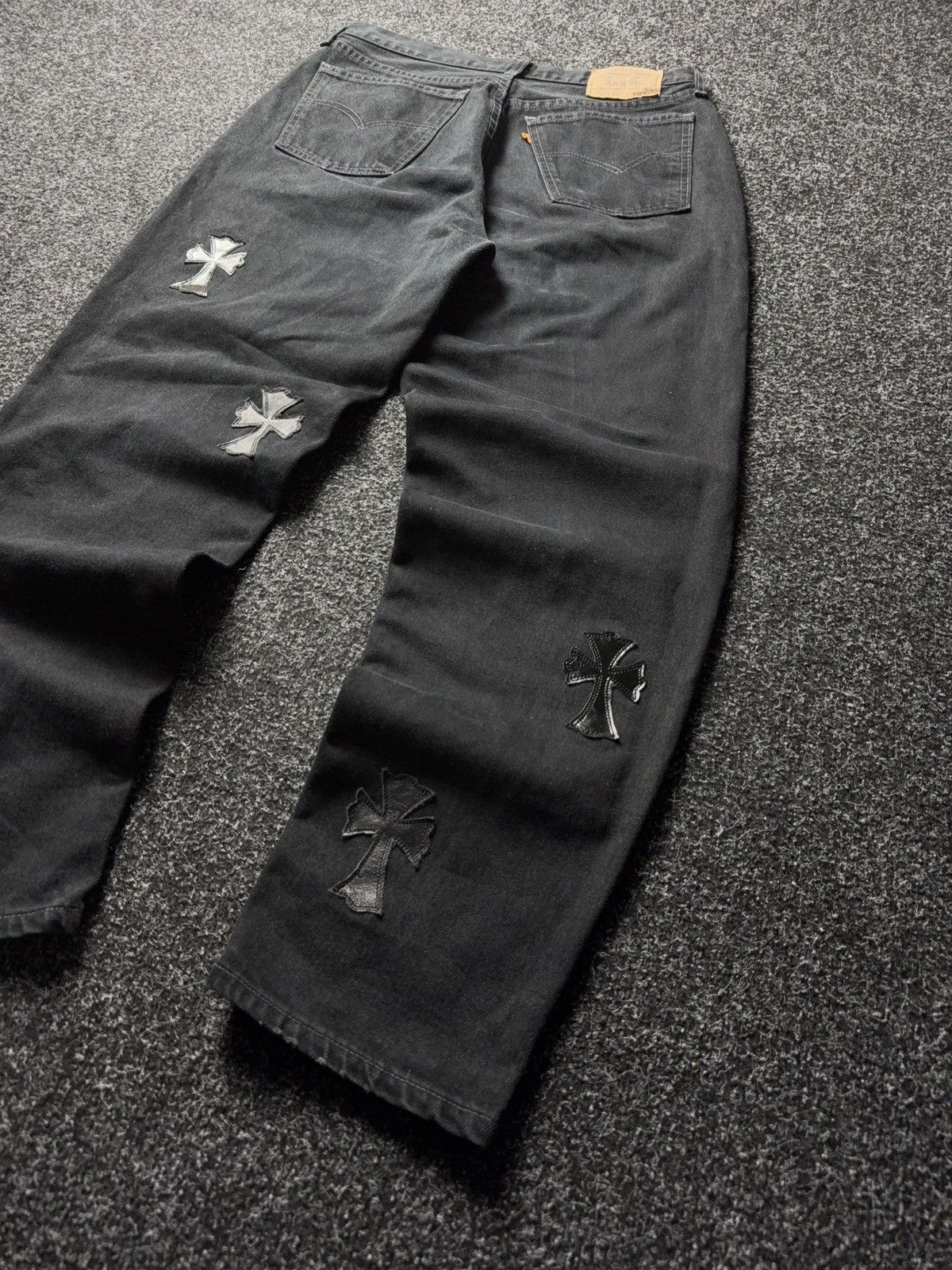 Levi's Vintage Clothing Vintage 90s Archival Levi’s Hearts Style Cross Denim Jeans Size US 33 - 13 Thumbnail