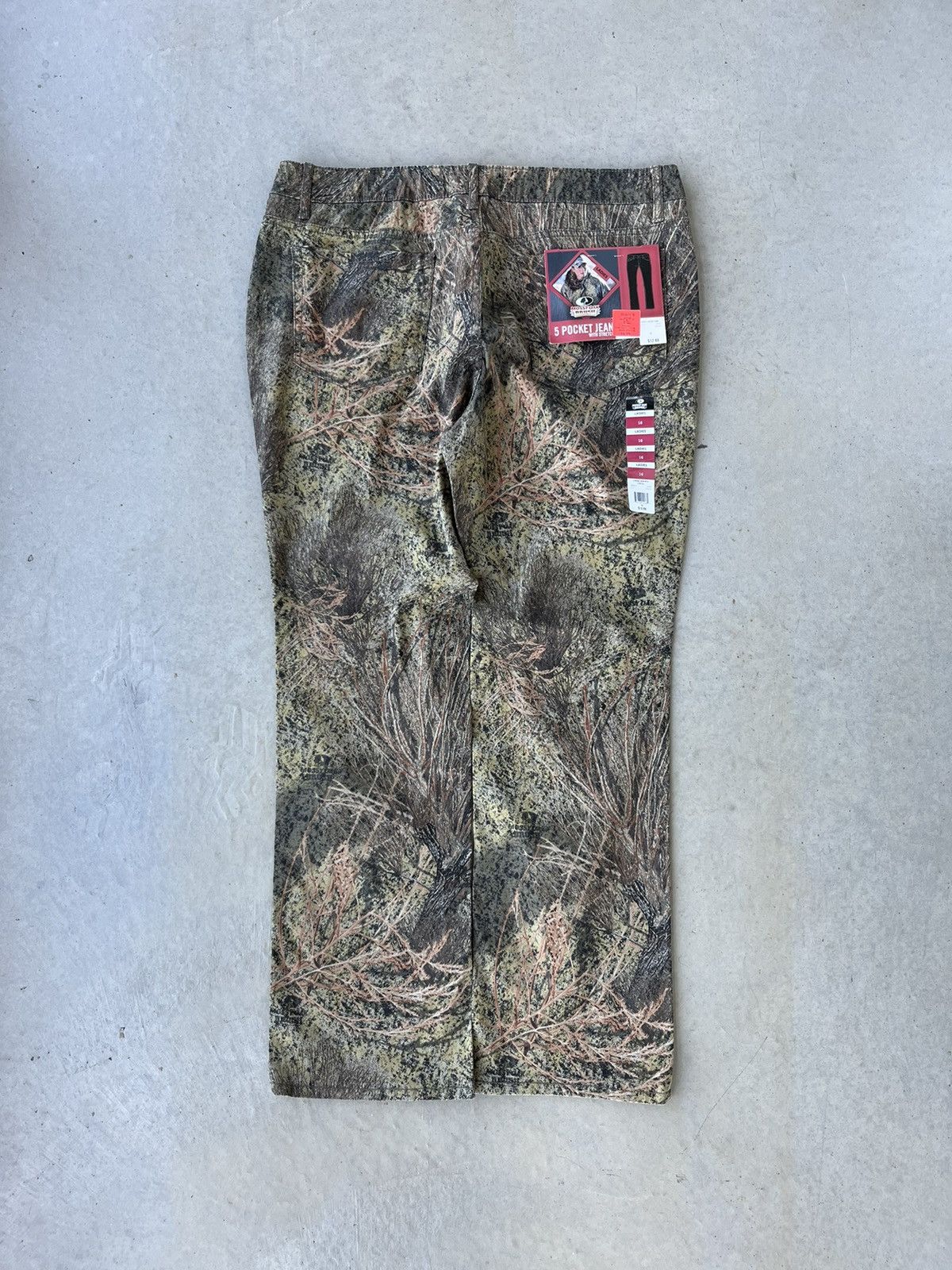 Vintage Vintage 00s Mossy Oak Camo Flared Pants Size 36" / US 14 / IT 50 - 2 Thumbnail