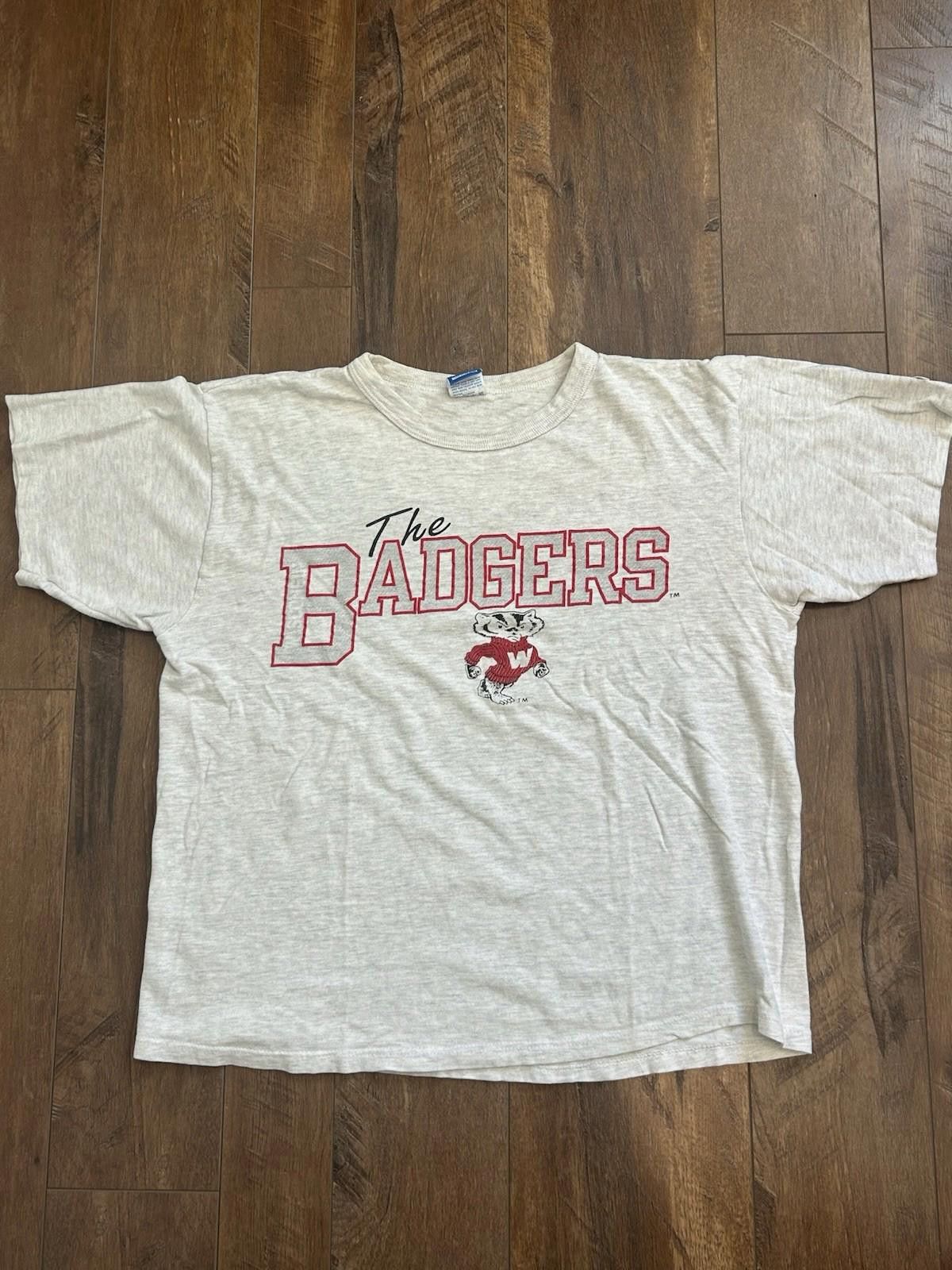Champion Vintage 80s Champion Made in USA Wisconsin Badgers T Shirt Size US L / EU 52-54 / 3 - 2 Thumbnail