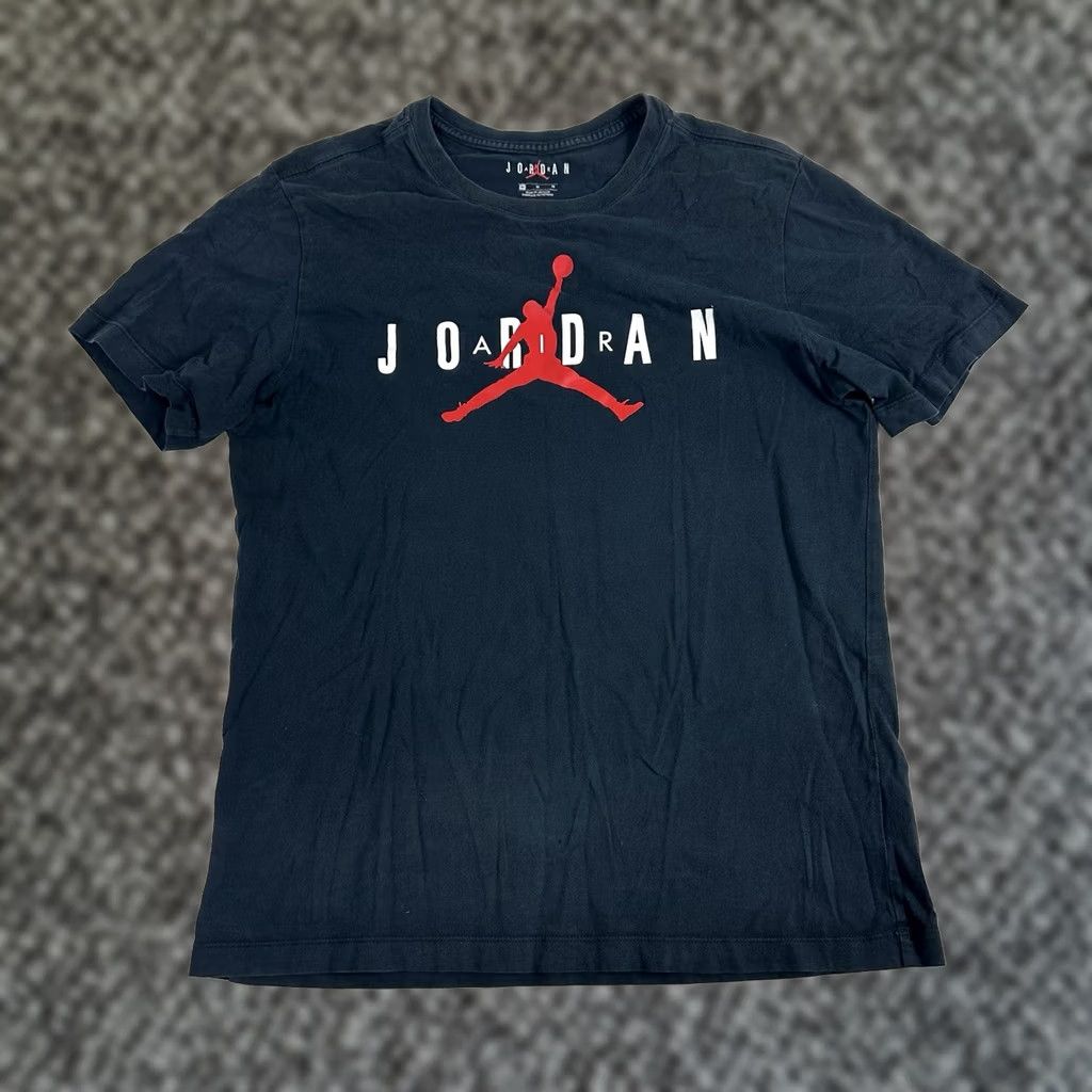 Jordan Brand Nike Air Jordan Black Short Sleeves Standard Fit Graphic T Shirt Mens Medium Size US M / EU 48-50 / 2 - 1 Thumbnail