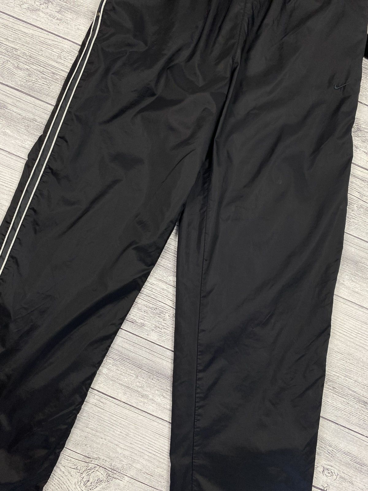 Nike Nike Vintage Nylon Pants Swoosh Drill Y2K Size S Size US 30 / EU 46 - 3 Thumbnail