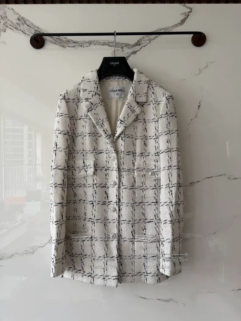 Chanel Chanel White Knit Overcoat Size XS / US 0-2 / IT 36-38 - 1 Thumbnail