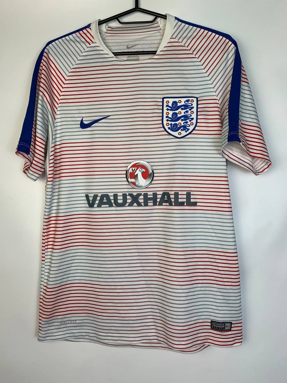 Nike ENGLAND 2016 2017 PRE MATCH TRAINING SHIRT JERSEY NIKE Size US M / EU 48-50 / 2 - 1 Thumbnail