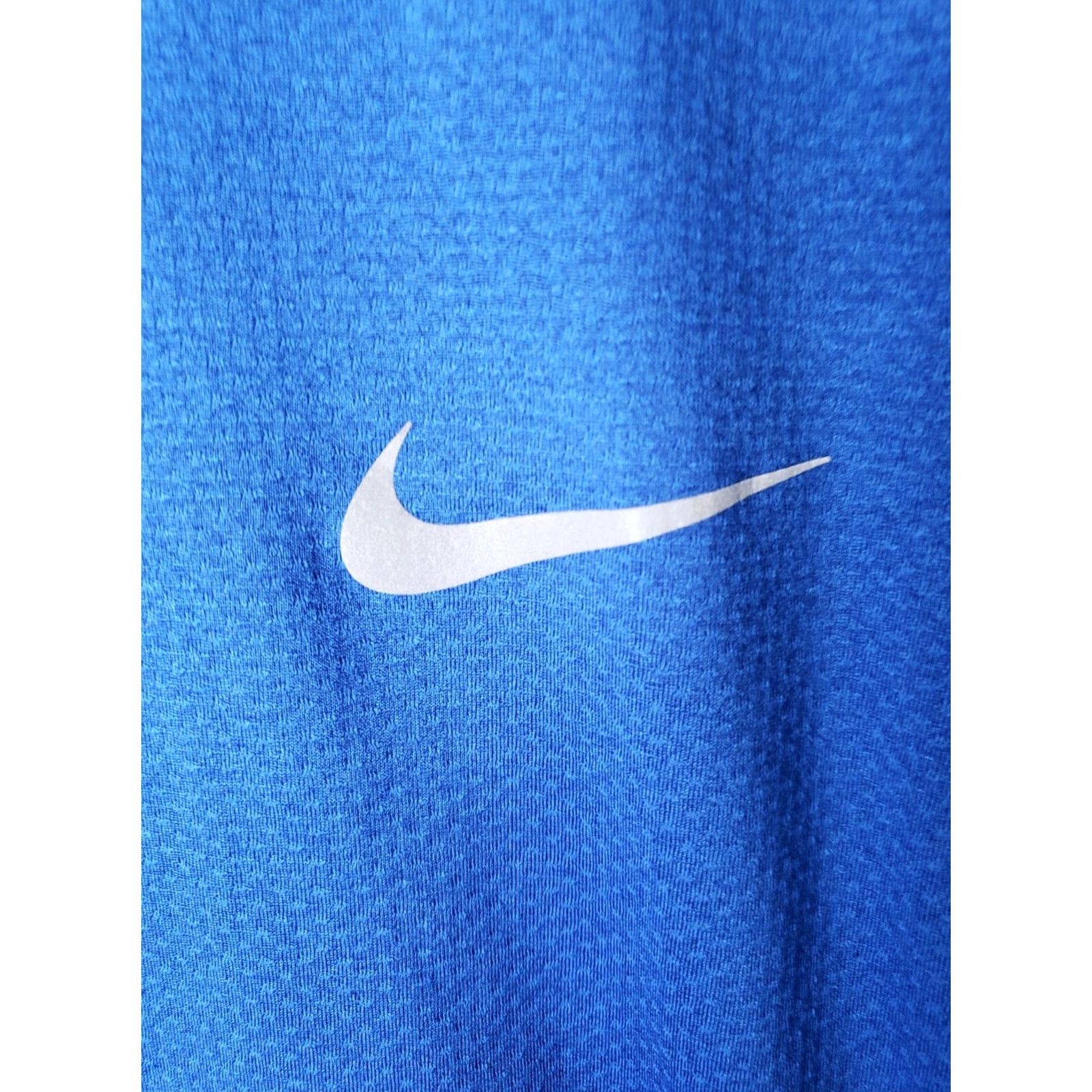 Nike Nike Dri-FIT T-Shirt Men's M Short Sleeve 100% Polyester Blue Nike Running Shirts Size US M / EU 48-50 / 2 - 4 Thumbnail