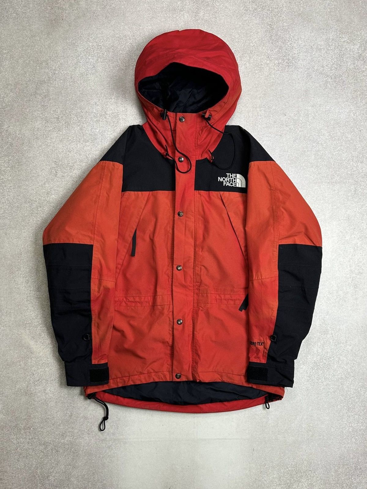 The North Face Vintage 90s The North Face Outdoor Faded Hiking Jacket S Size US S / EU 44-46 / 1 - 1 Thumbnail