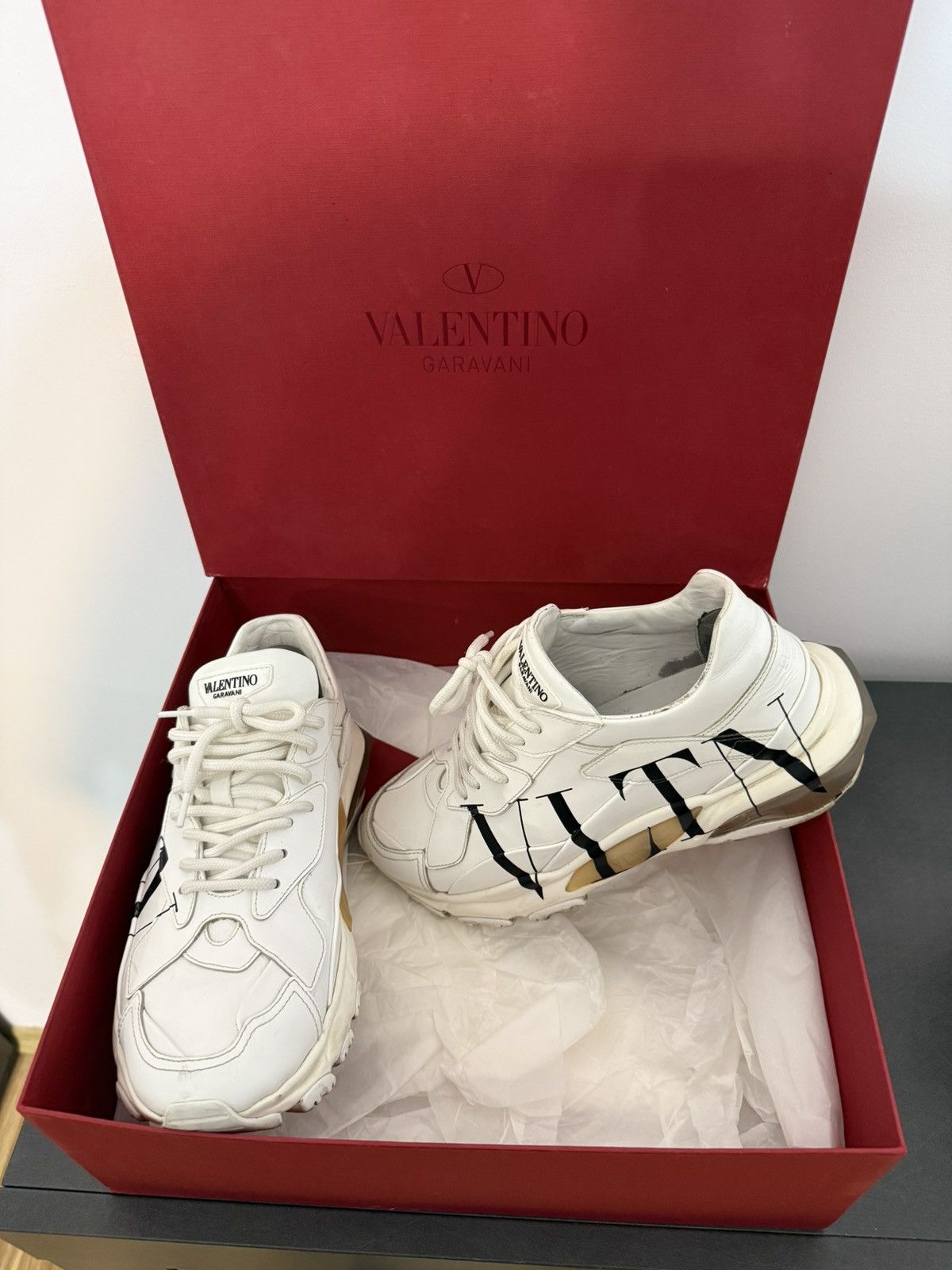 Valentino Valentino Garavani Size US 7.5 / EU 40-41 - 3 Thumbnail