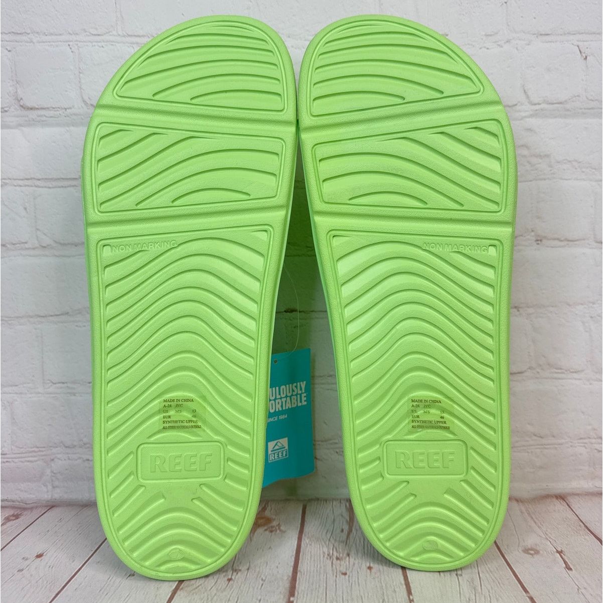 REEF Reef Oasis Double Up Lime Cushioned Water Friendly Slides Size US 13 / EU 46 - 9 Thumbnail