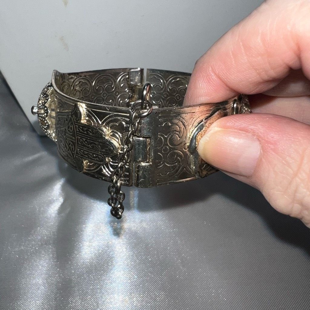 Vintage Silver Plated Vintage Hamsa and Camel Ethnic Cuff Bracelet Size ONE SIZE - 8 Thumbnail