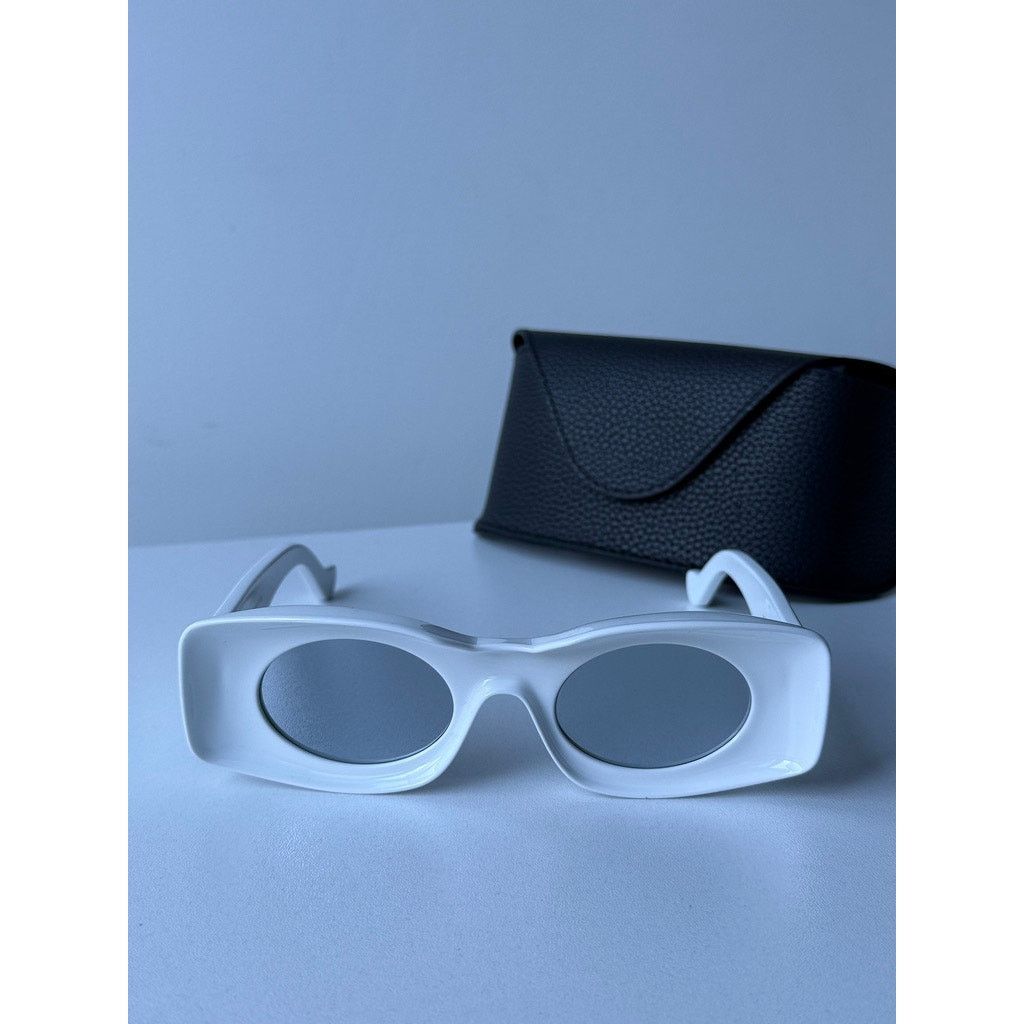 Loewe NEW Loewe LW40033I Paula's Ibiza Sunglasses in Iridescent Size ONE SIZE - 4 Thumbnail