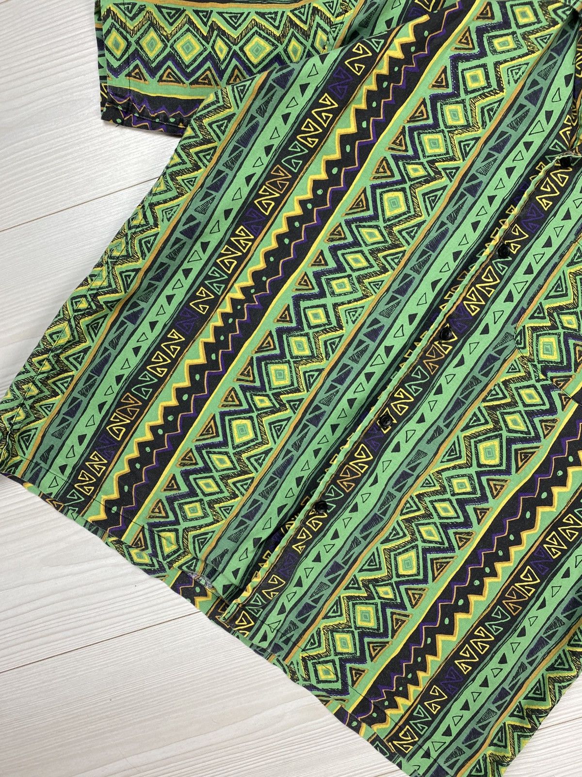 Urban Outfitters Short sleeve geometric shirt Urban Outfitters Hawaiian style Size US M / EU 48-50 / 2 - 3 Thumbnail
