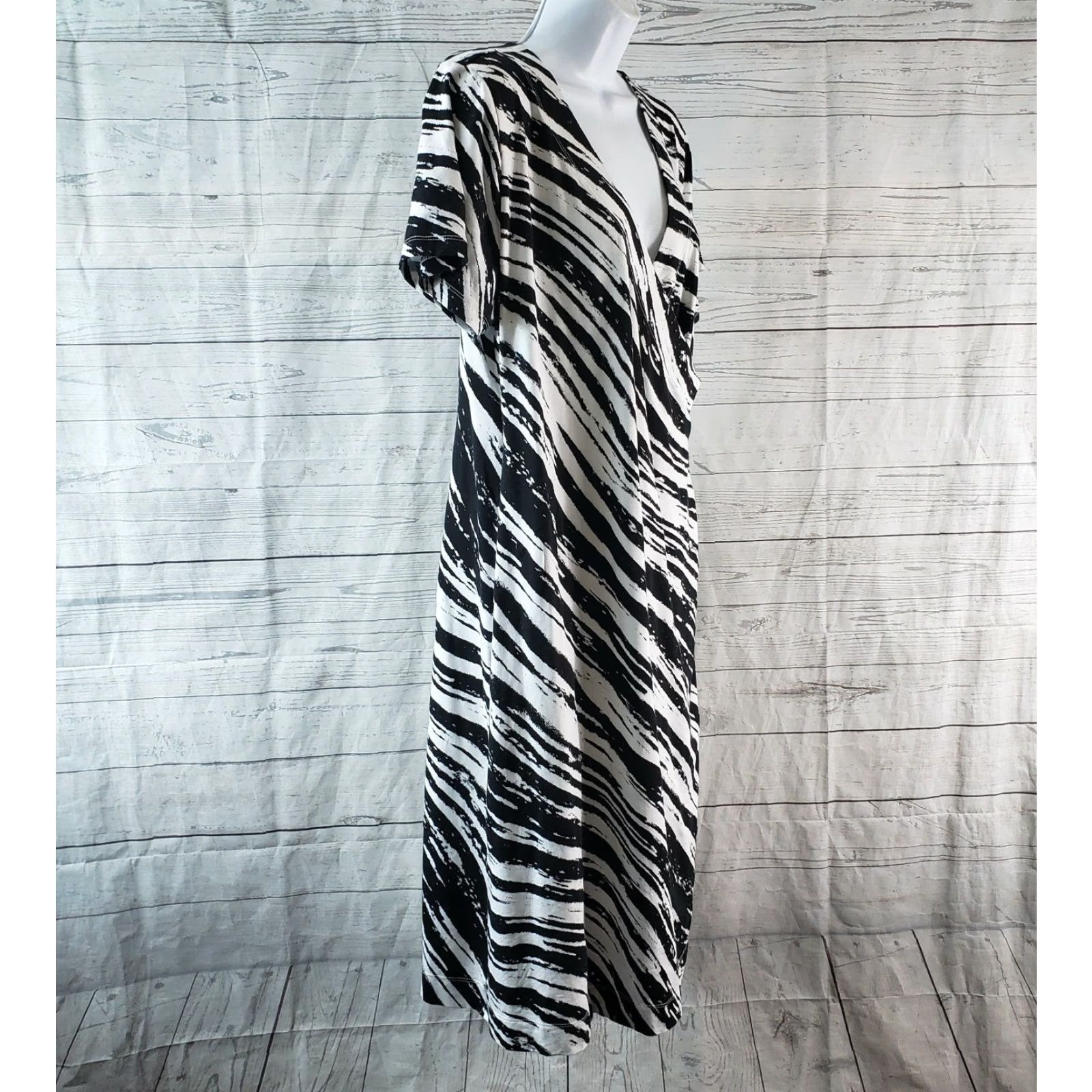 Soft Surroundings Soft Surroundings Dress Saria Faux Wrap Midi V-Neck Short Sleeve Black White Womens Large Size L Size 36" / US 14 / IT 50 - 3 Thumbnail