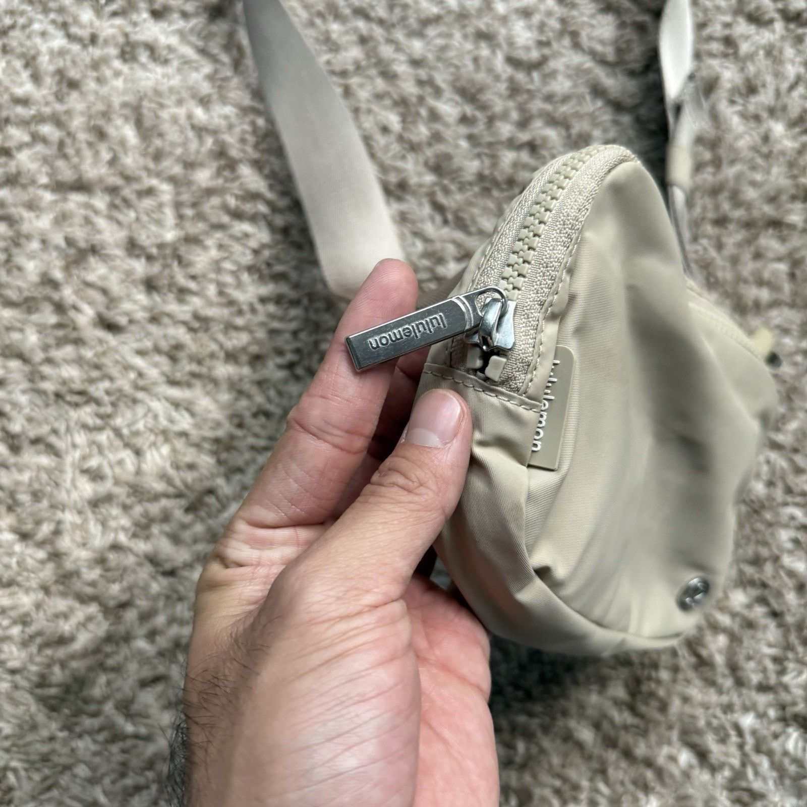 Lululemon LuluLemon Everywhere Belt Bag 1L Beige Tan Shoulder Strap Size ONE SIZE - 3 Thumbnail