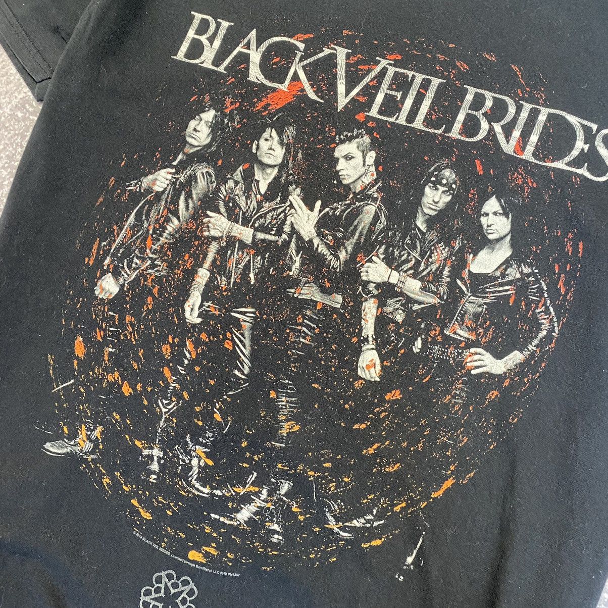 Band Tees Vintage Black Veil Brides 2014 Big Graphic logo band tee Size US XL / EU 56 / 4 - 4 Thumbnail