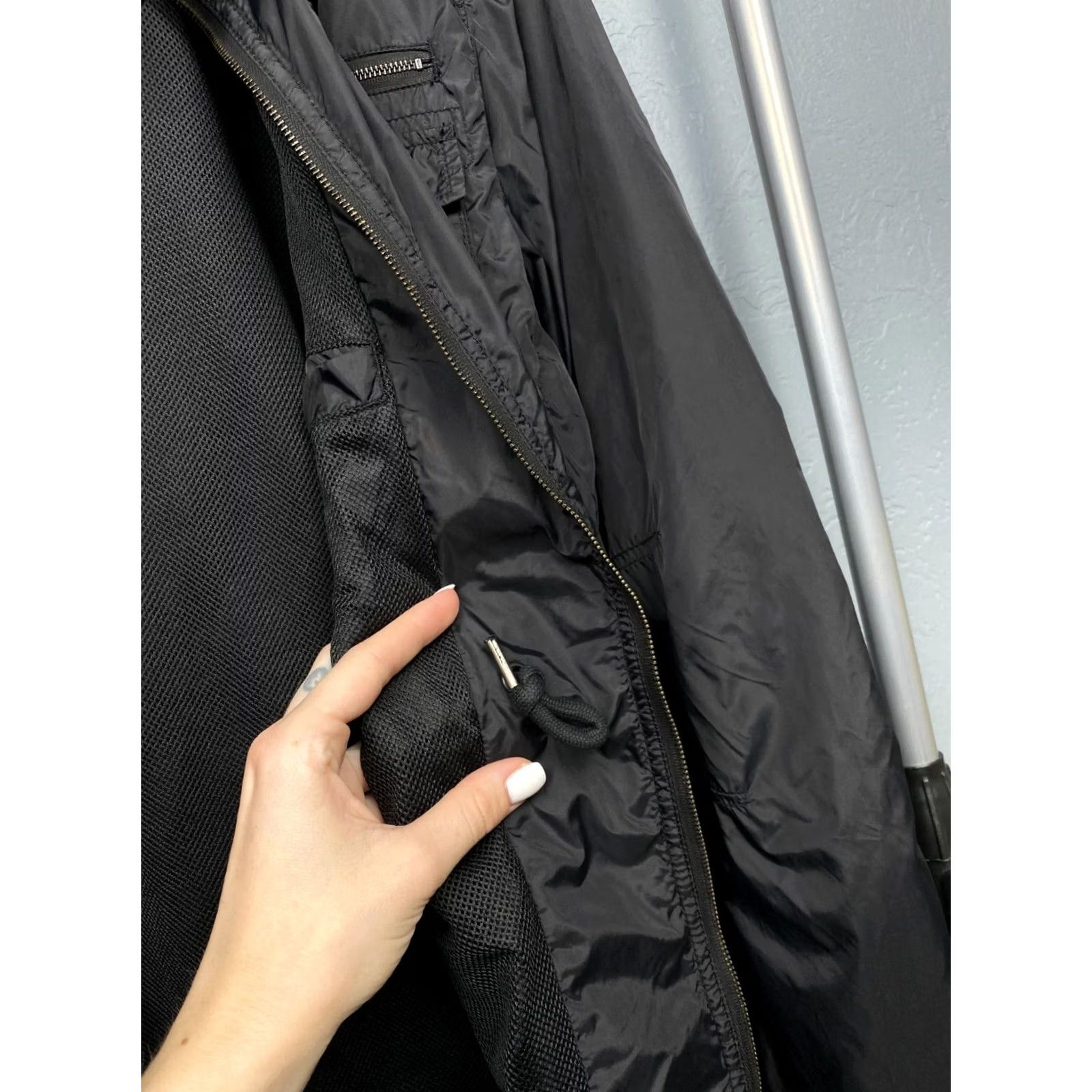 Allsaints AllSaints Vintage Mens Nylon Vacant Jacket L Black Windbreaker Jacket Mens Size US L / EU 52-54 / 3 - 6 Thumbnail
