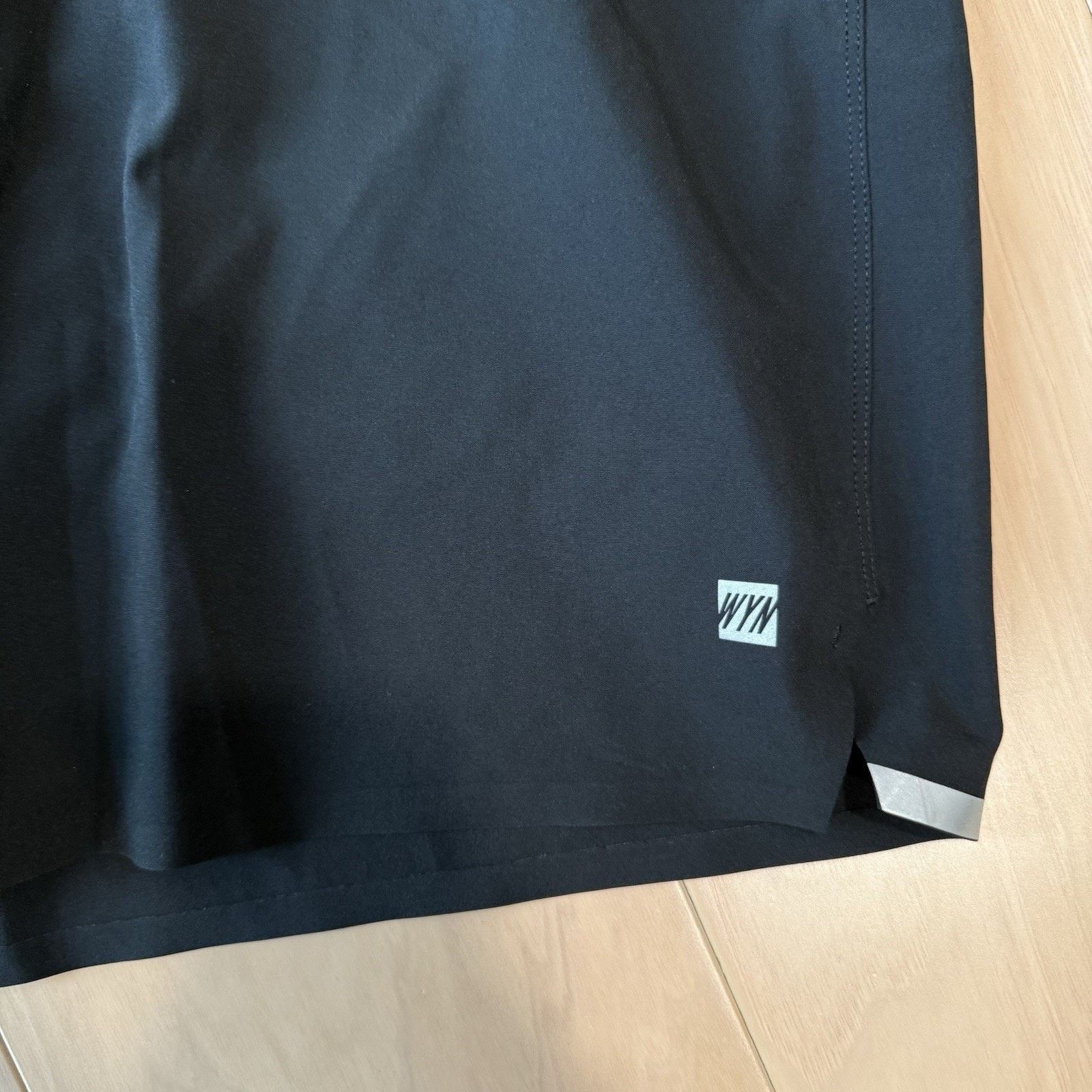 Other Wynr Noosa Run Shorts Medium Black Lightweight Workout Size US 30 / EU 46 - 4 Thumbnail