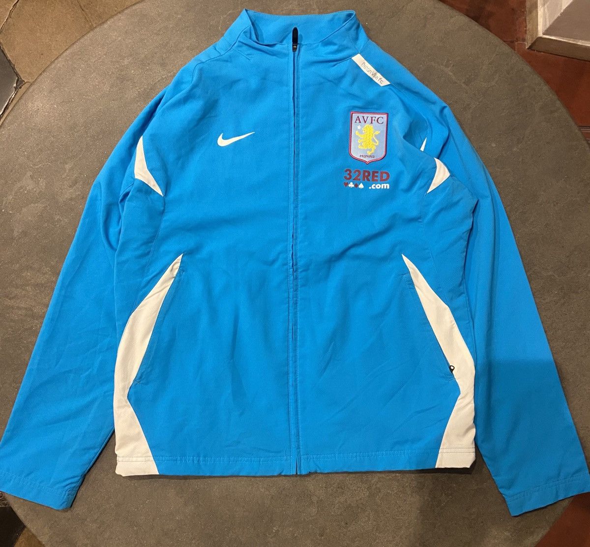 Nike Nike Aston Villa FC Track Jacket Blue Vintage size L 2007 Size US L / EU 52-54 / 3 - 1 Thumbnail