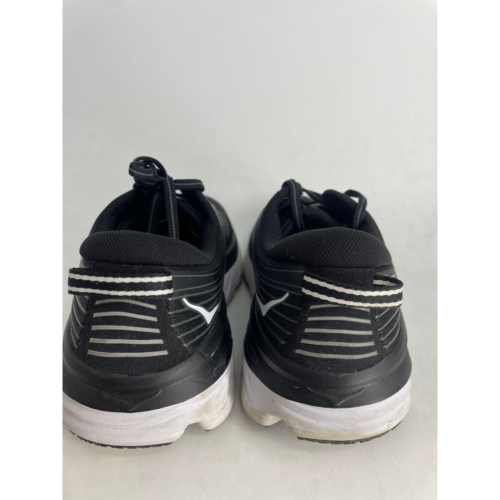 Brooks HOKA WOMENS BONDI 7 BLACK/WHITE RUNNING SHOES Size 10 Size US 10 / IT 40 - 3 Thumbnail