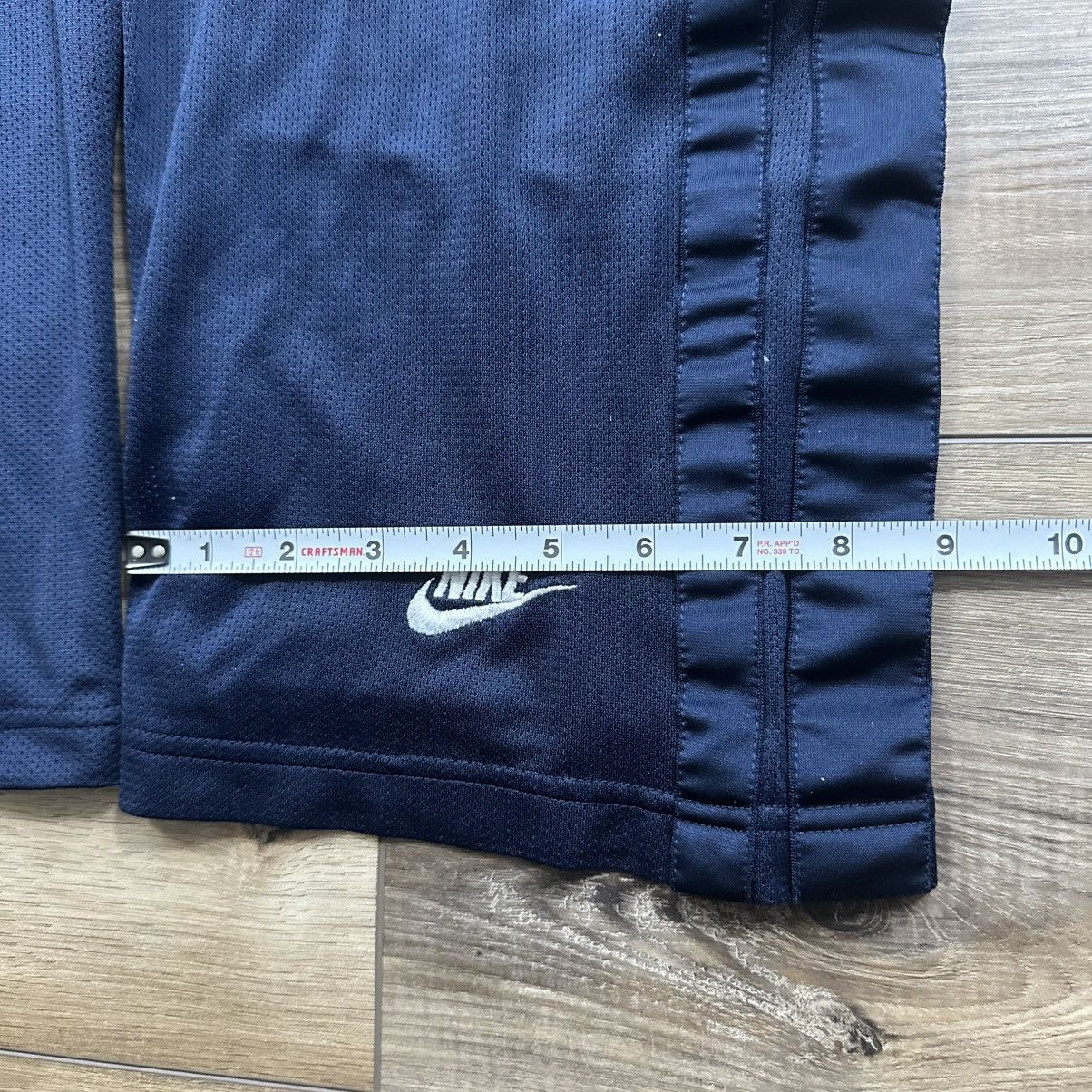 Nike Vintage 2000s Y2K Nike Navy Wide Leg Athletic Track Pants Size US 32 / EU 48 - 7 Thumbnail