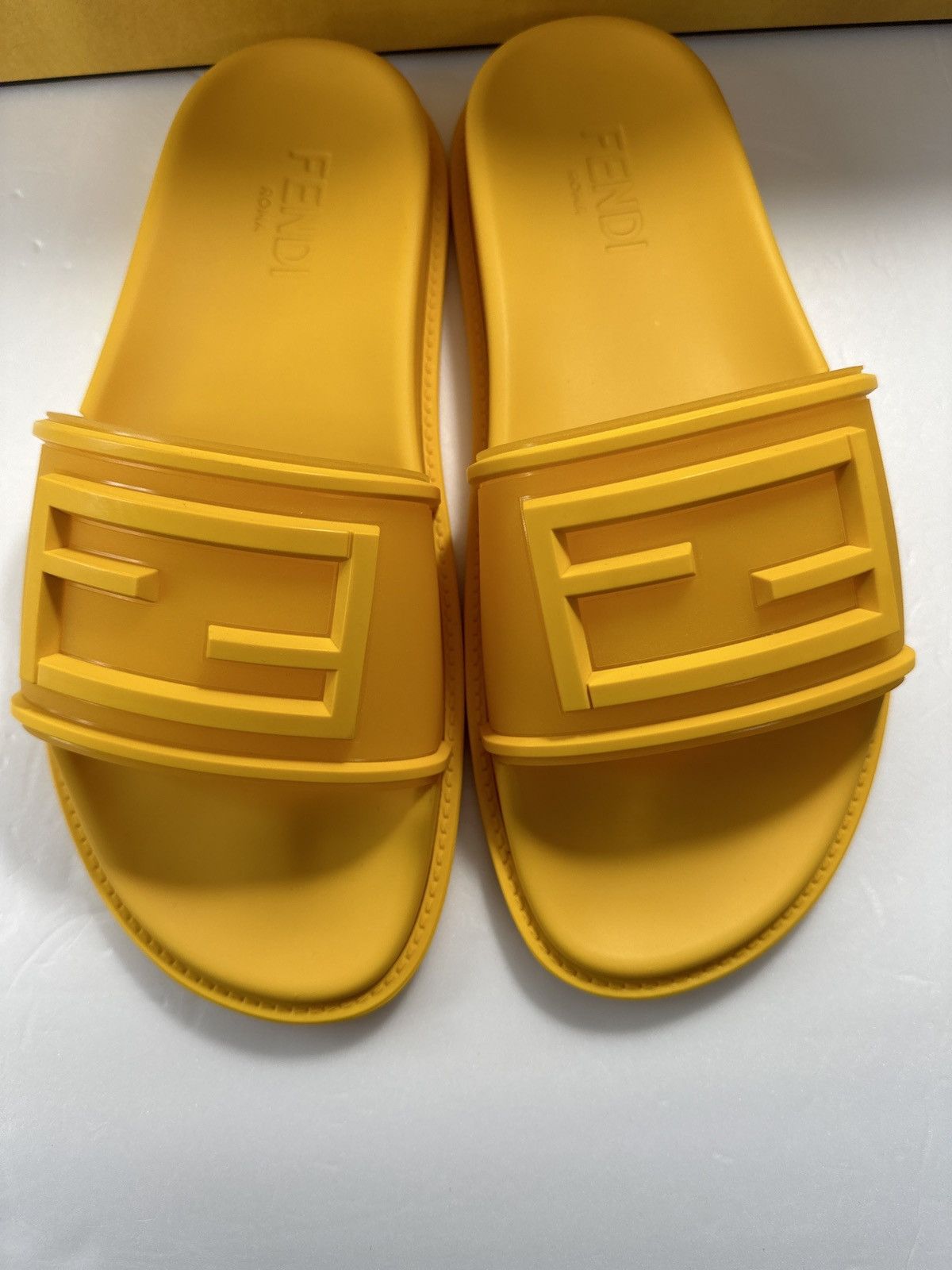 Fendi NEW - FENDI Logo-Embossed Baguette Rubber Slide Sandals - Ye Size US 7.5 / EU 40-41 - 11 Thumbnail