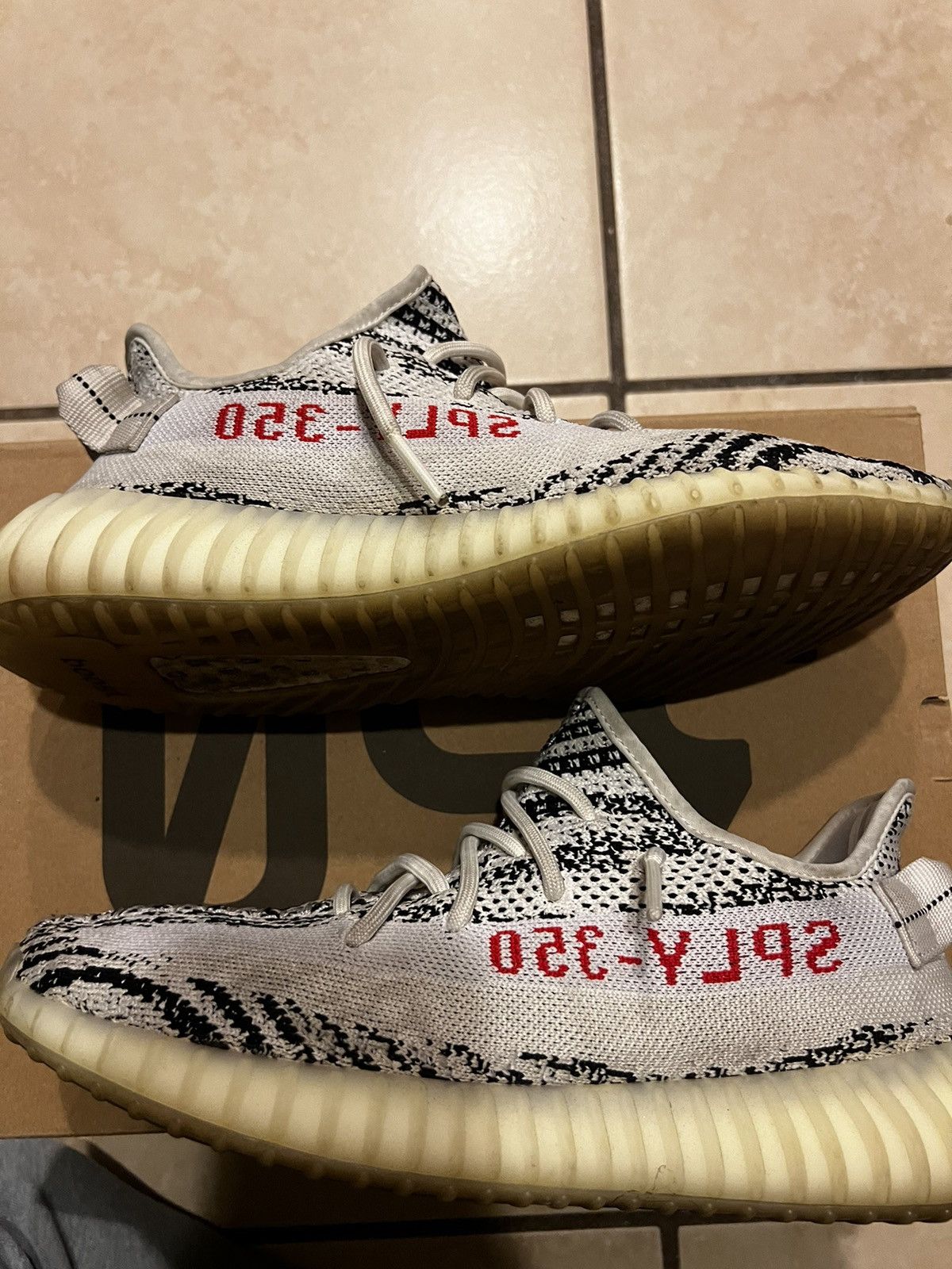 Adidas Adidas Yeezy 350 Zebra Size US 9.5 / EU 42-43 - 1 Thumbnail