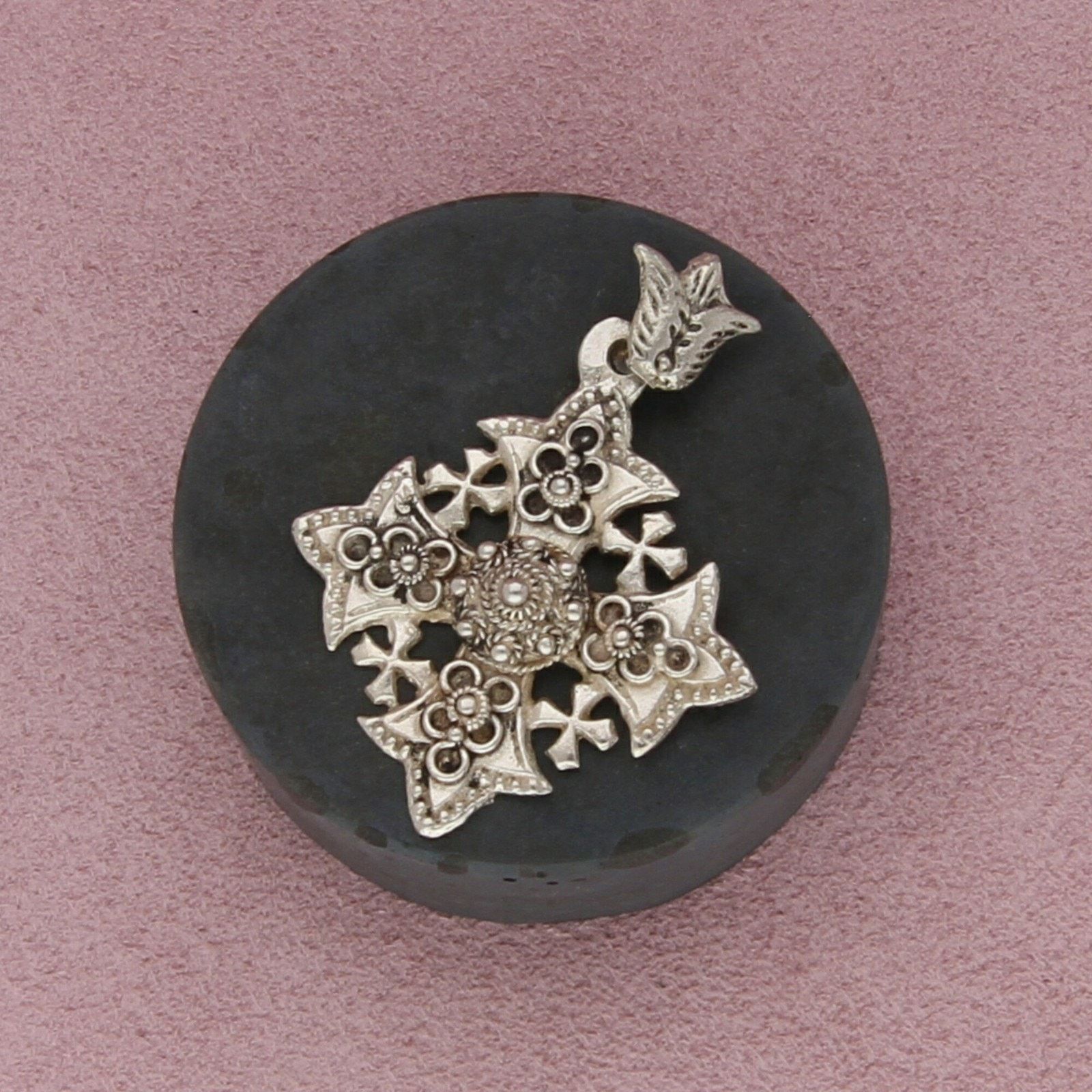 Sterling Silver sterling silver vintage crusaders cross pendant Size ONE SIZE - 1 Thumbnail