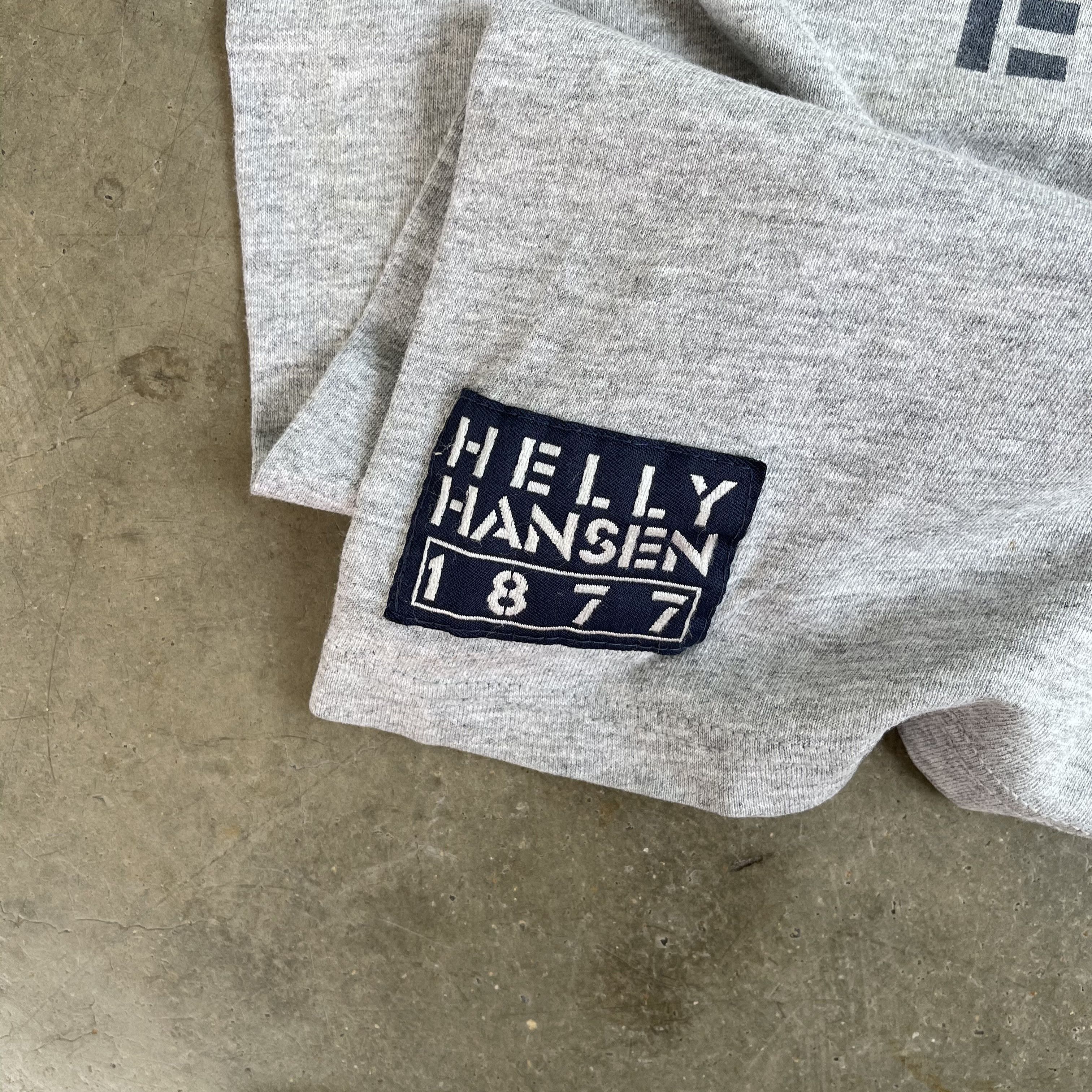 Helly Hansen Vintage Helly Hansen T-shirt Big Logo Tee KS248 Size US L / EU 52-54 / 3 - 3 Thumbnail