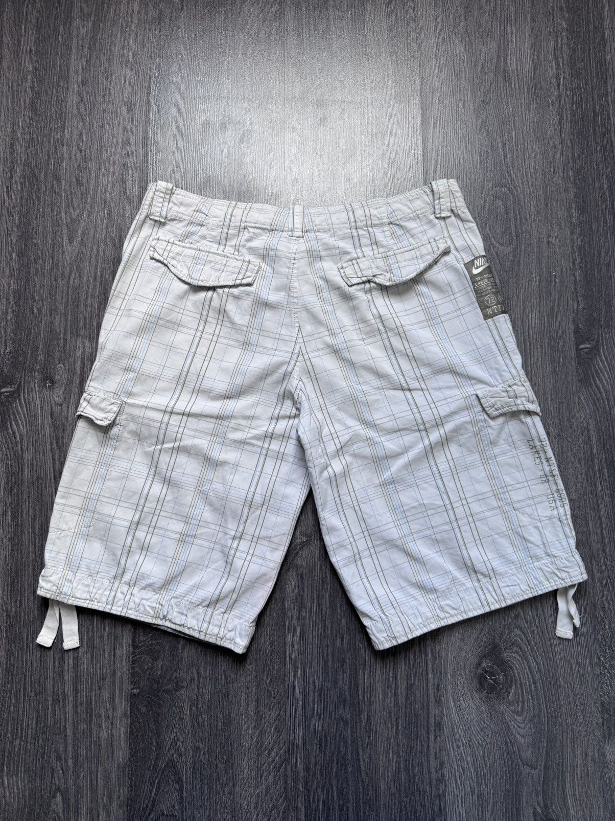 Nike × Vintage 00s Vintage Nike Shorts Check Avantgarde Size US 32 / EU 48 - 5 Thumbnail