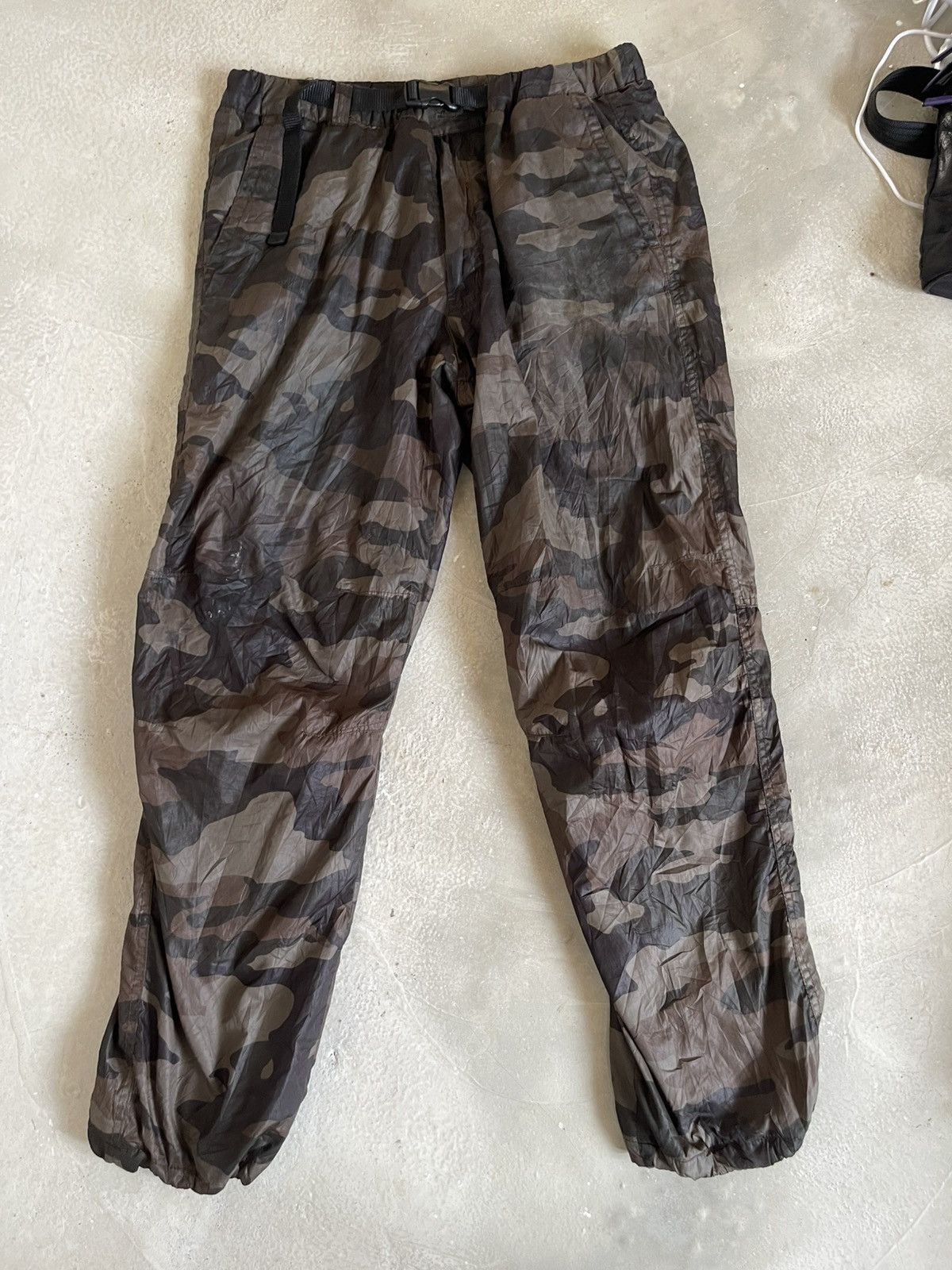 Uniqlo RARE UNIQLO SWEATPANT CAMOUFLAGE DESIGNED Size US 32 / EU 48 - 2 Thumbnail