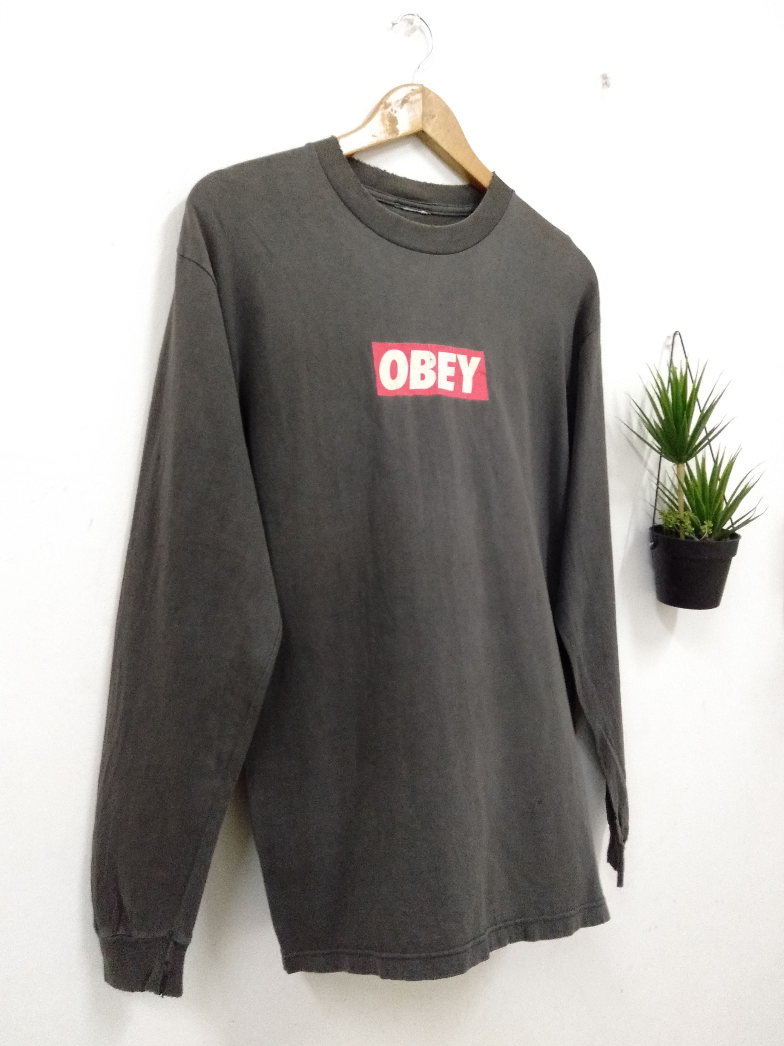 Obey Vintage 90s Obey Box logo longsleeve distressed t shirt Size US M / EU 48-50 / 2 - 2 Thumbnail