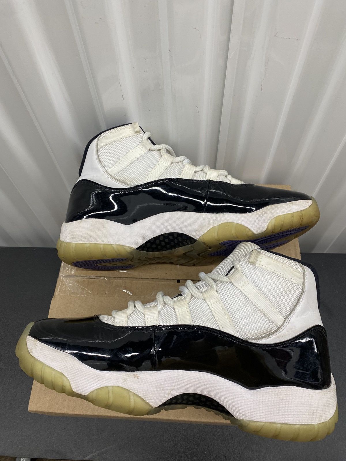 Jordan Brand Nike Air Jordan Retro 11 Concord 2018 Size 9 Men Size US 9 / EU 42 - 4 Thumbnail