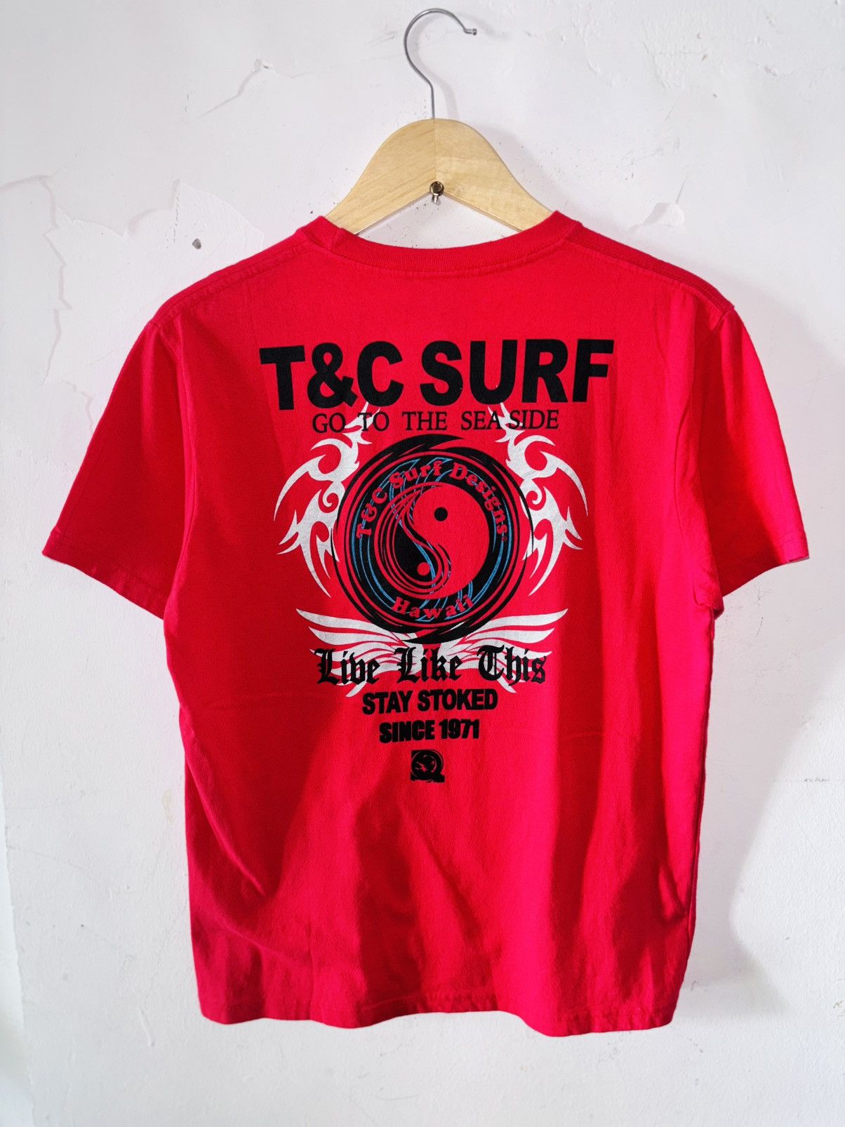 Other T&C SURF DESIGNS – “Live Like This” Red Graphic Tee Size US M / EU 48-50 / 2 - 3 Thumbnail