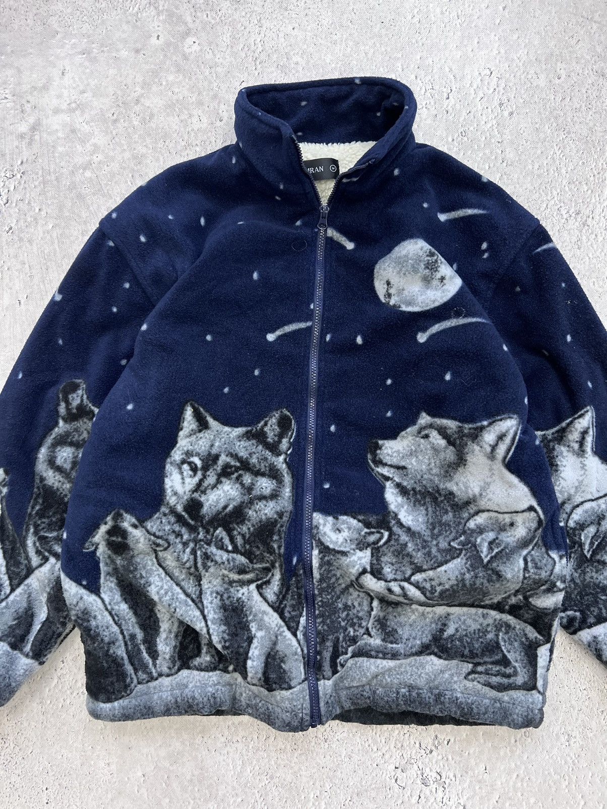 Vintage VINTAGE 90S OVERSIZE RARE SHERPA FLEECE WOLF ANIMAL HOODIE Size US M / EU 48-50 / 2 - 3 Thumbnail