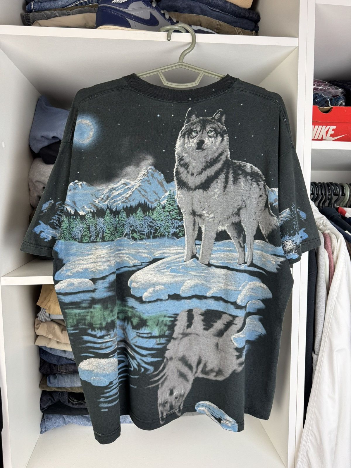 Liquid Blue Vintage 1996 Liquid Blue Arctic Wolf All Over Print T-Shirt Size US L / EU 52-54 / 3 - 16 Thumbnail