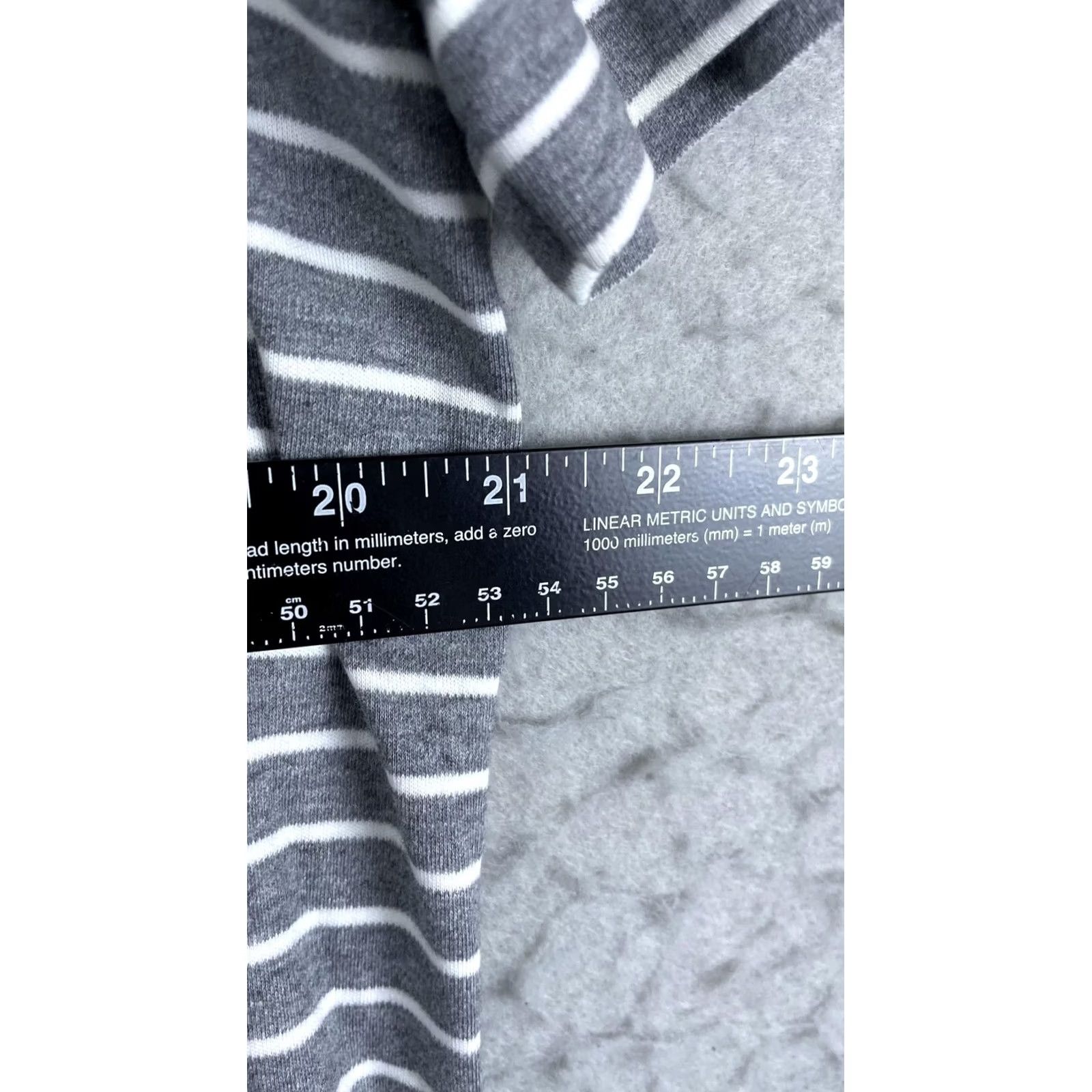 Polo Ralph Lauren Polo Ralph Lauren Polo Shirt Mens Large Gray Stripe Pony Logo Short Sleeve Knit Polo Size US L / EU 52-54 / 3 - 4 Thumbnail