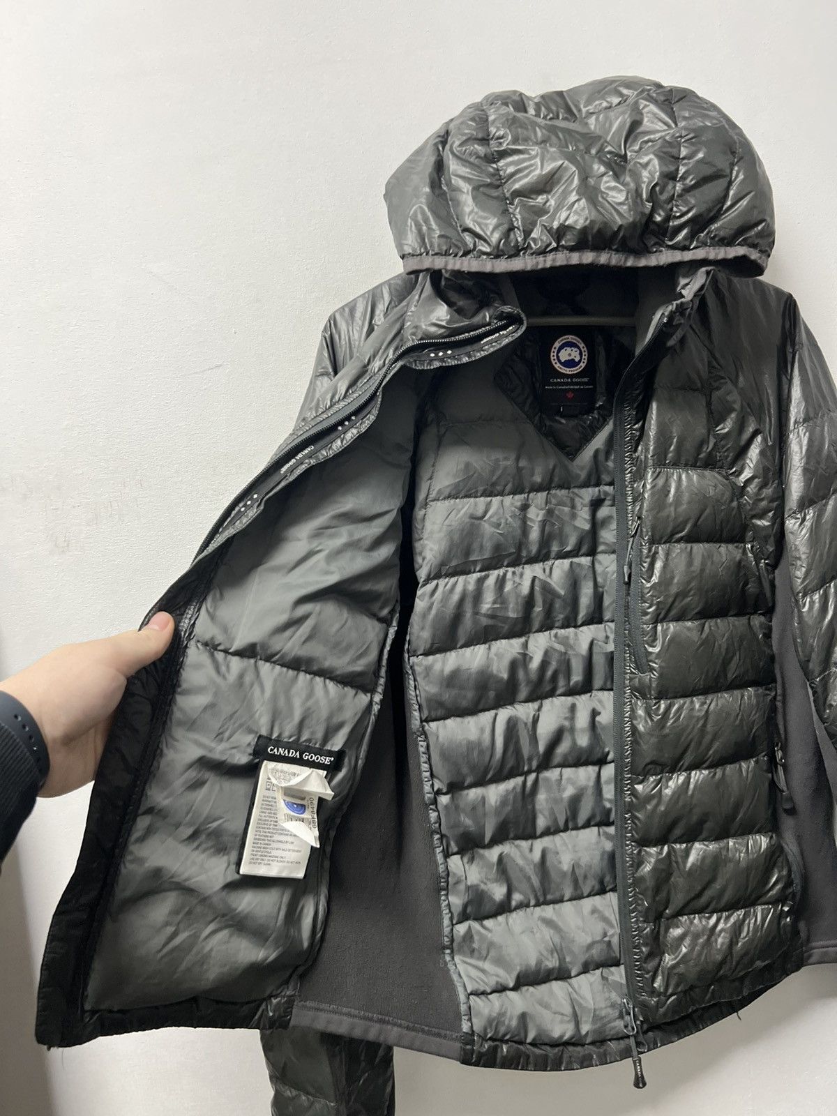 Canada Goose Canada goose Hybridge lite hooded micro puffer jacket Size US S / EU 44-46 / 1 - 7 Thumbnail