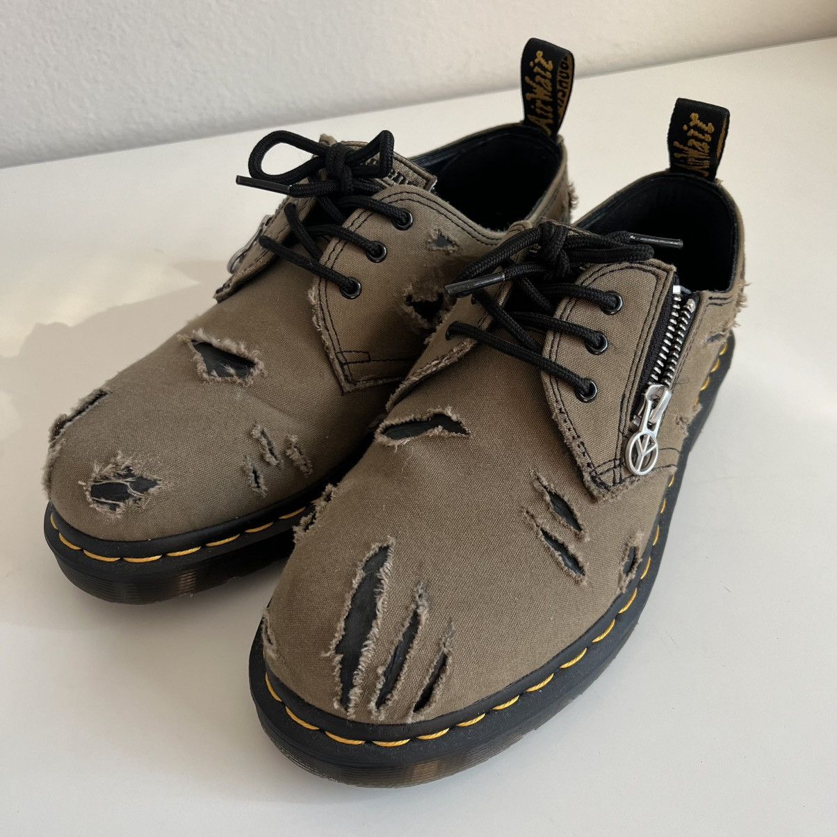 Babylon × Dr. Martens Dr. Martens x Babylon Collab 1461 Size US 6 / EU 39 - 1 Thumbnail