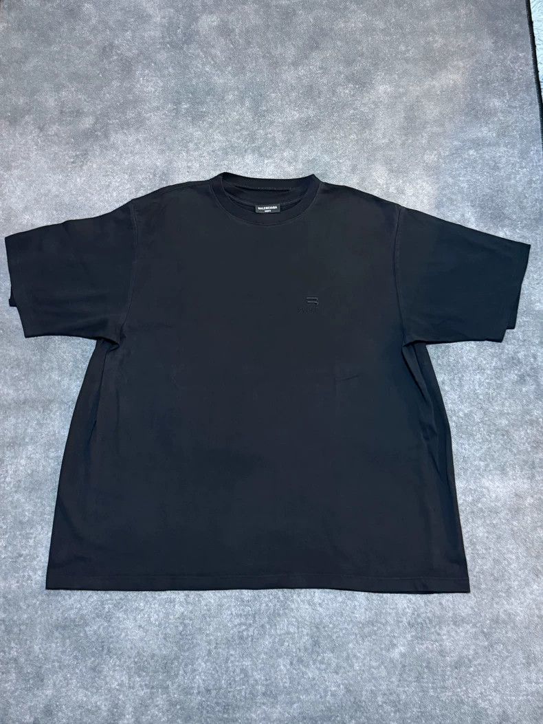 Balenciaga Balenciaga Distressed faux two-piece embroidered logo shor Size US XS / EU 42 / 0 - 1 Thumbnail
