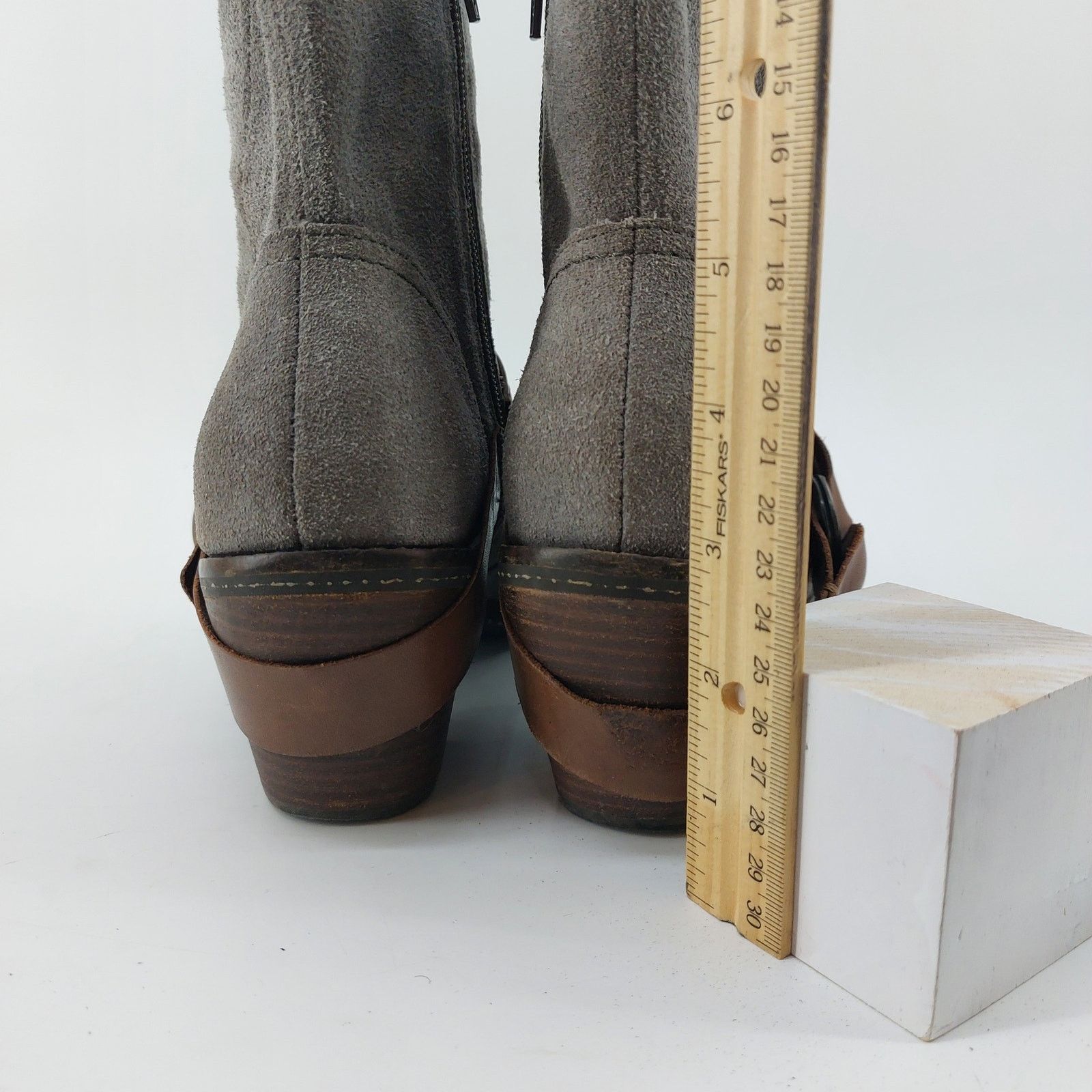 Other OTBT Bedford Sz 8M Gray Suede Leather Boots Ankle Bootie Size US 8 / IT 38 - 9 Thumbnail